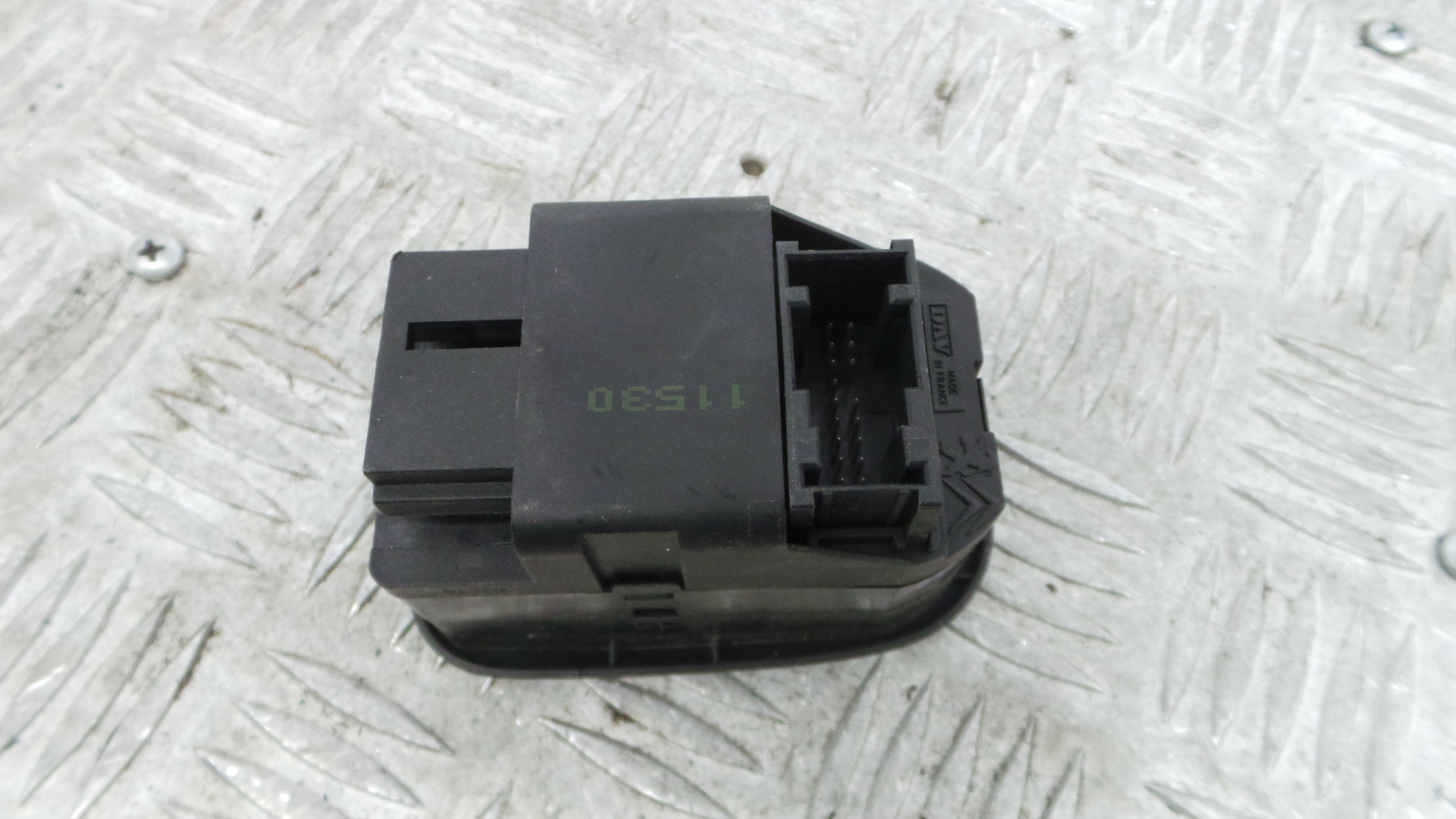 Interruptor / Comando Elevador Vidro Frente Esq  6552WW - PEUGEOT 206 Hatchback (2A/C)-36756776
