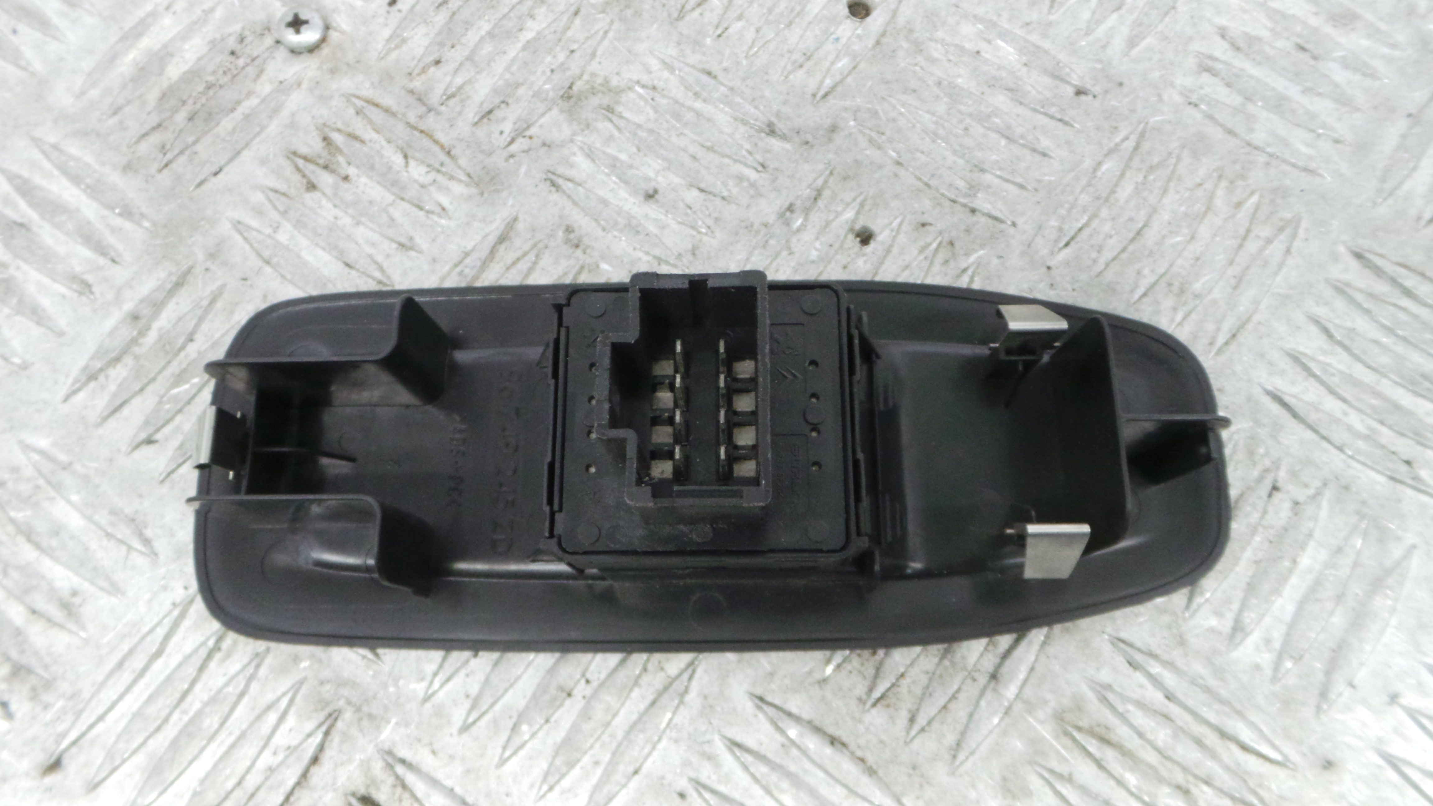 Interruptor / Comando Elevador Vidro Frente Esq 96749245ZD - PEUGEOT 208 I (CA_, CC_)-36756834