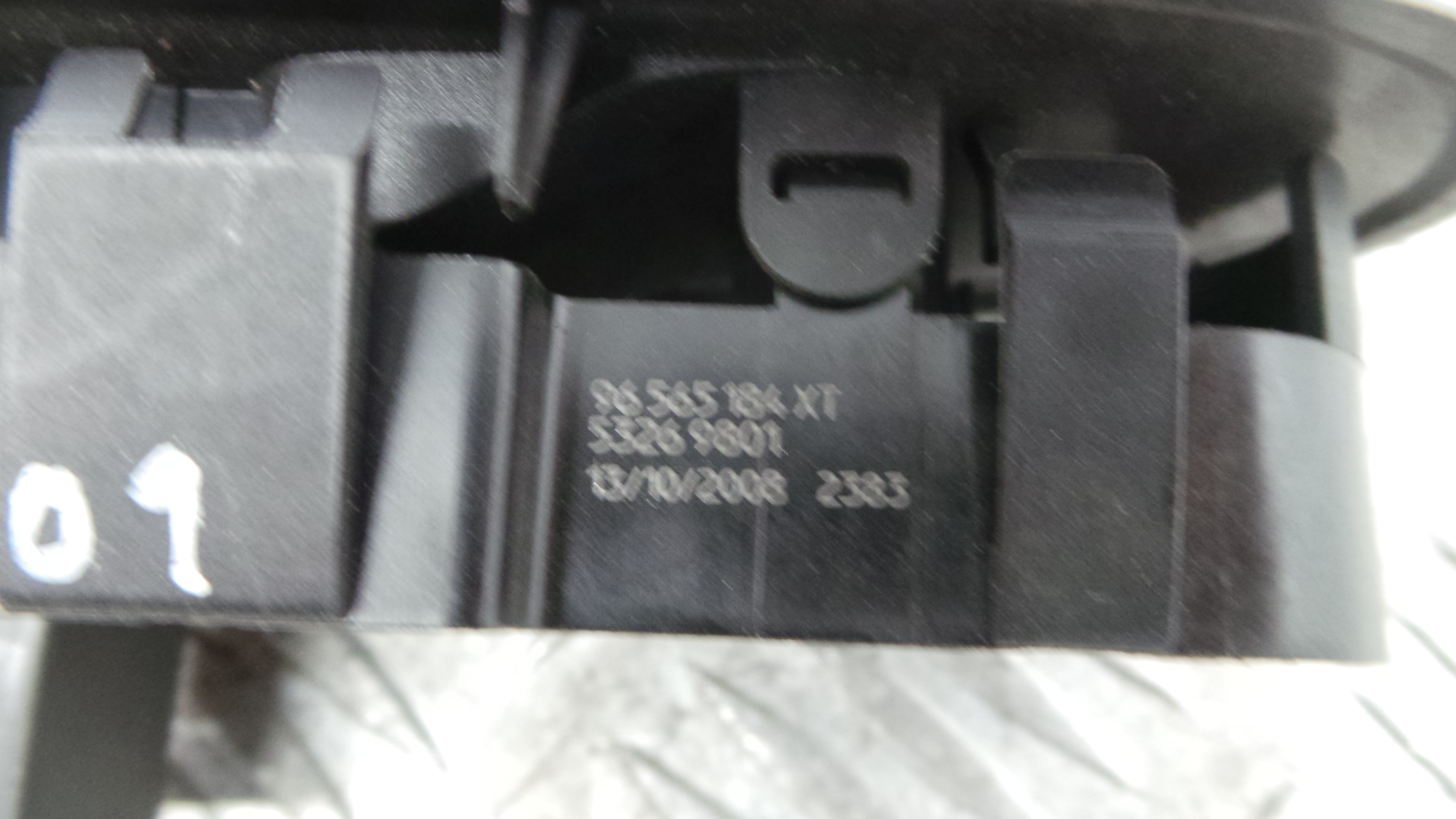 Interruptor / Comando Elevador Vidro Frente Dto  96565184XT - PEUGEOT 308 SW I (4E_, 4H_)-36756842