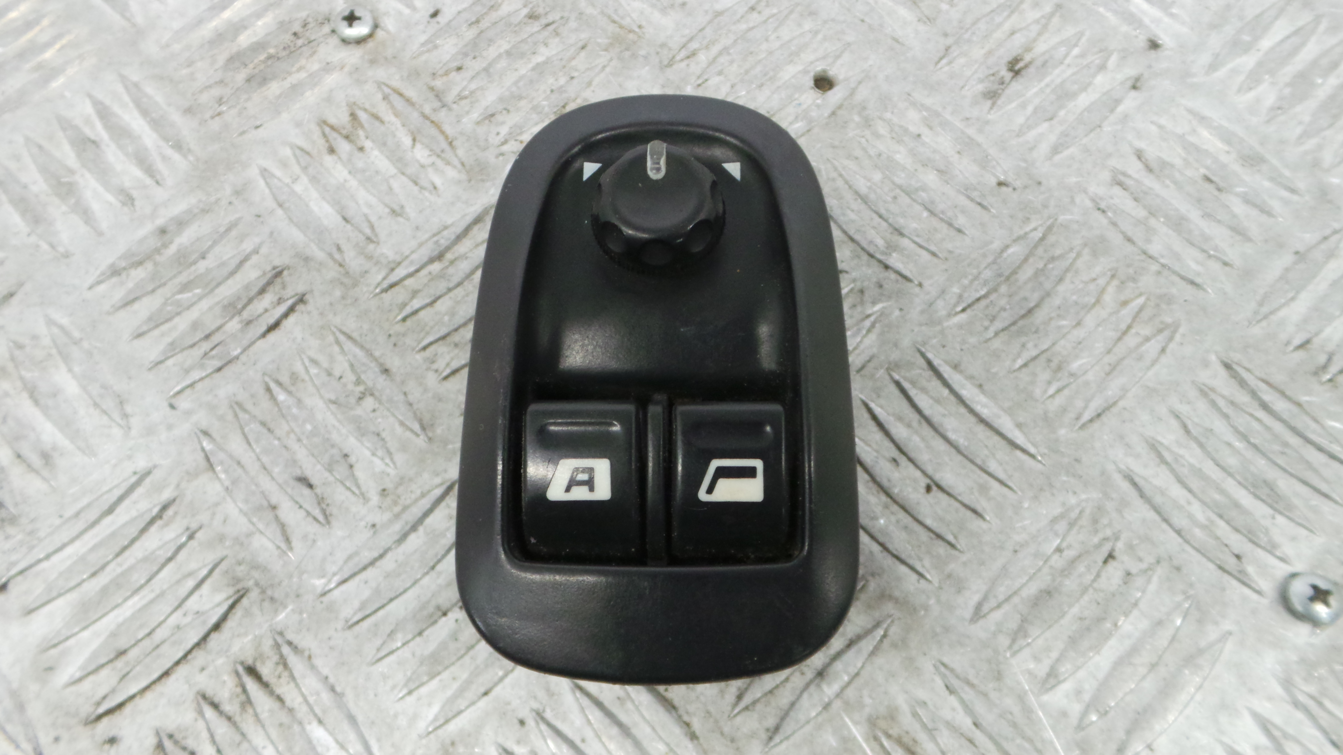Interruptor / Comando Elevador Vidro Frente Esq  6552WR - PEUGEOT 206 Hatchback (2A/C)-36756851