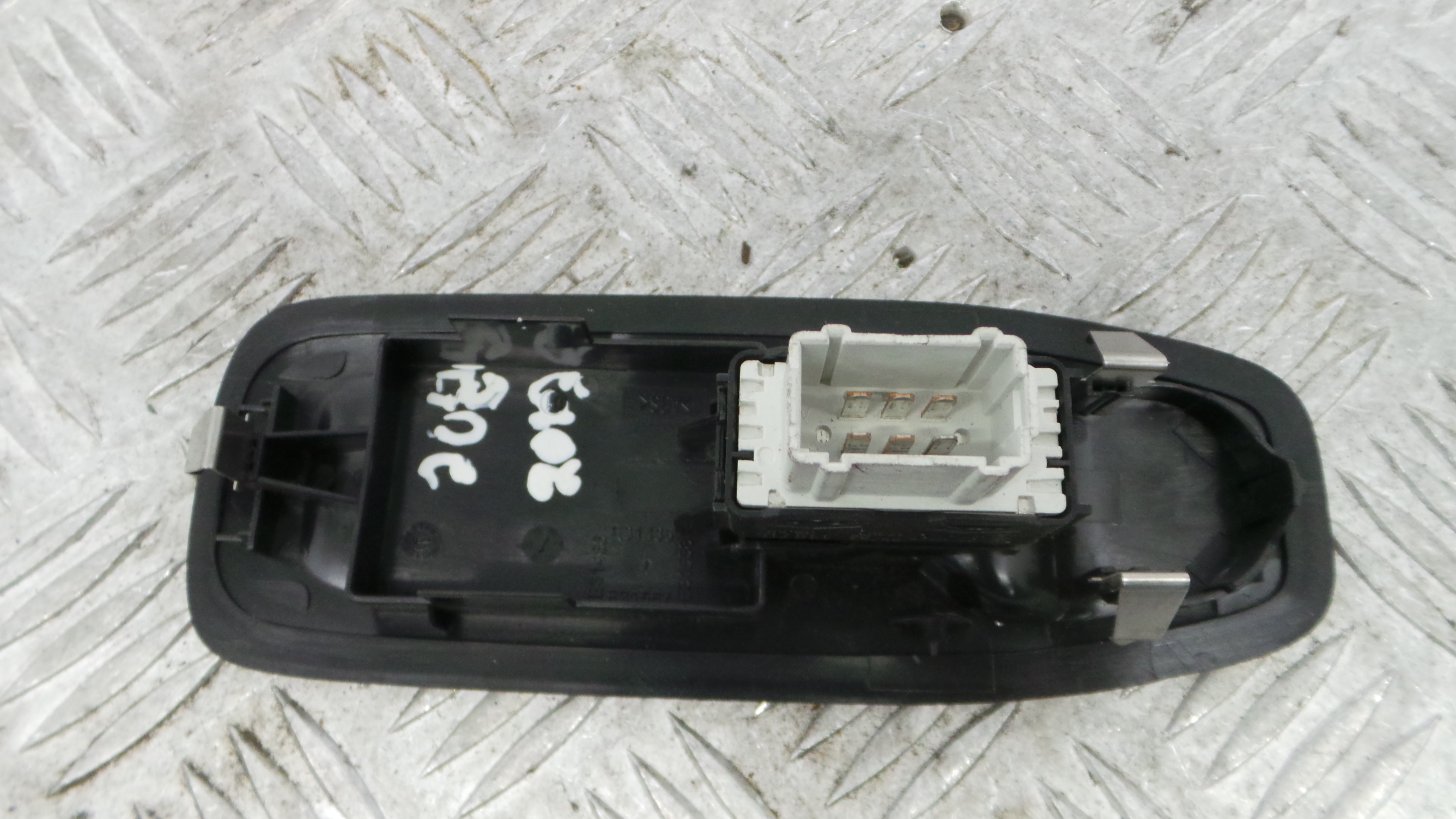Interruptor / Comando Elevador Vidro Frente Dto  96751118ZD - PEUGEOT 208 I (CA_, CC_)-36756856