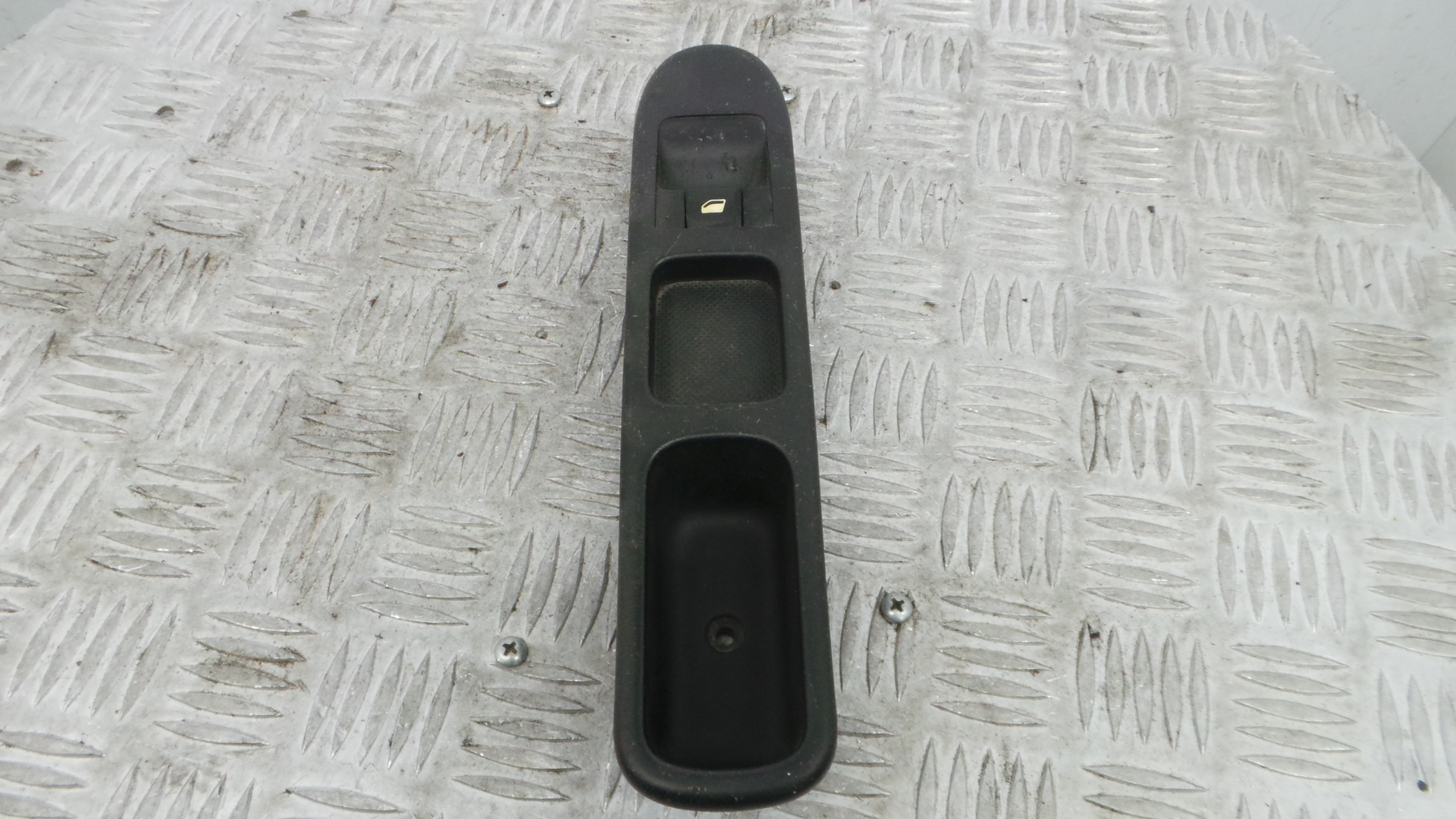 Interruptor / Comando Elevador Vidro Frente Dto 96351625XT - PEUGEOT 307 (3A/C)-36756870 Interruptor / Comando Elevador Vidro Frente Dto 96351625XT - PEUGEOT 307 (3A/C)-36756870