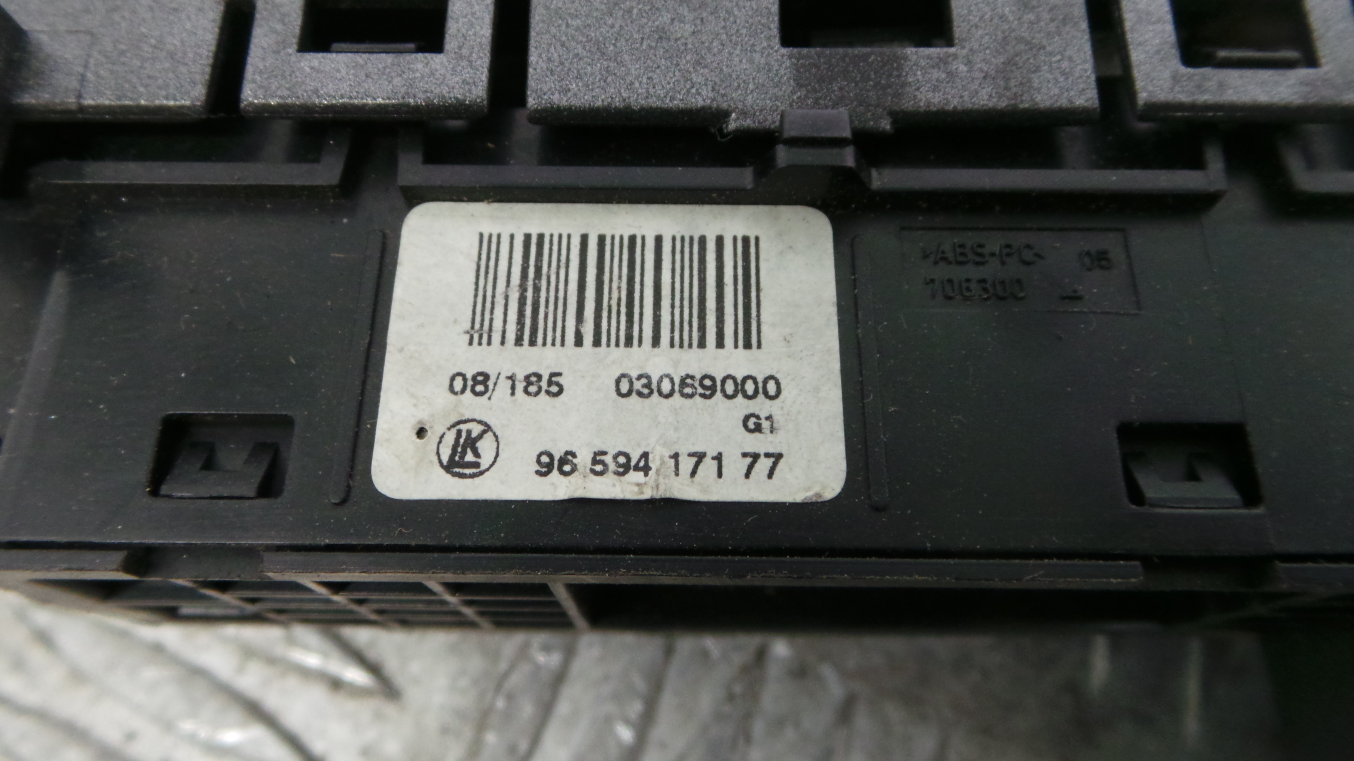 Comando Multifunções 9659417177 - PEUGEOT 308 I (4A_, 4C_)-36756918