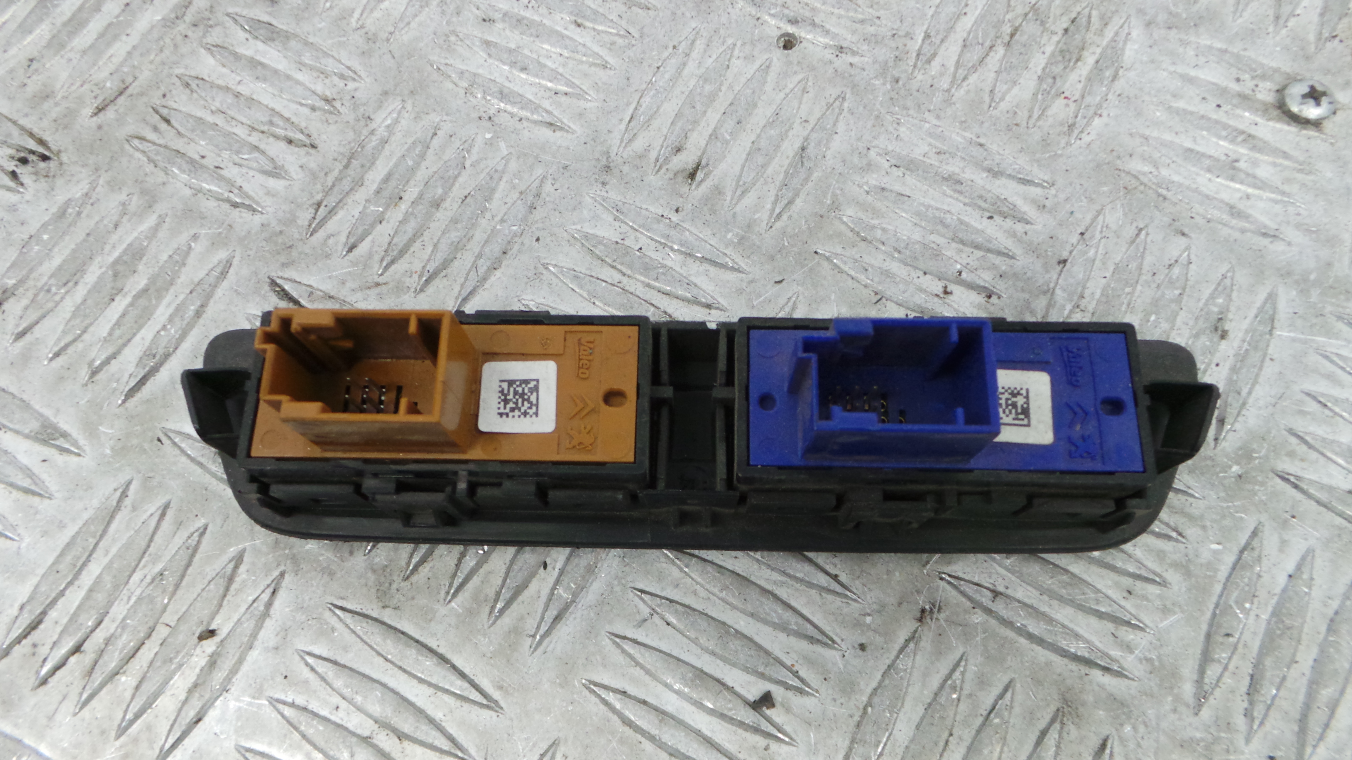 Comando Multifunções 96750115ZD - PEUGEOT 208 I (CA_, CC_)-36756931