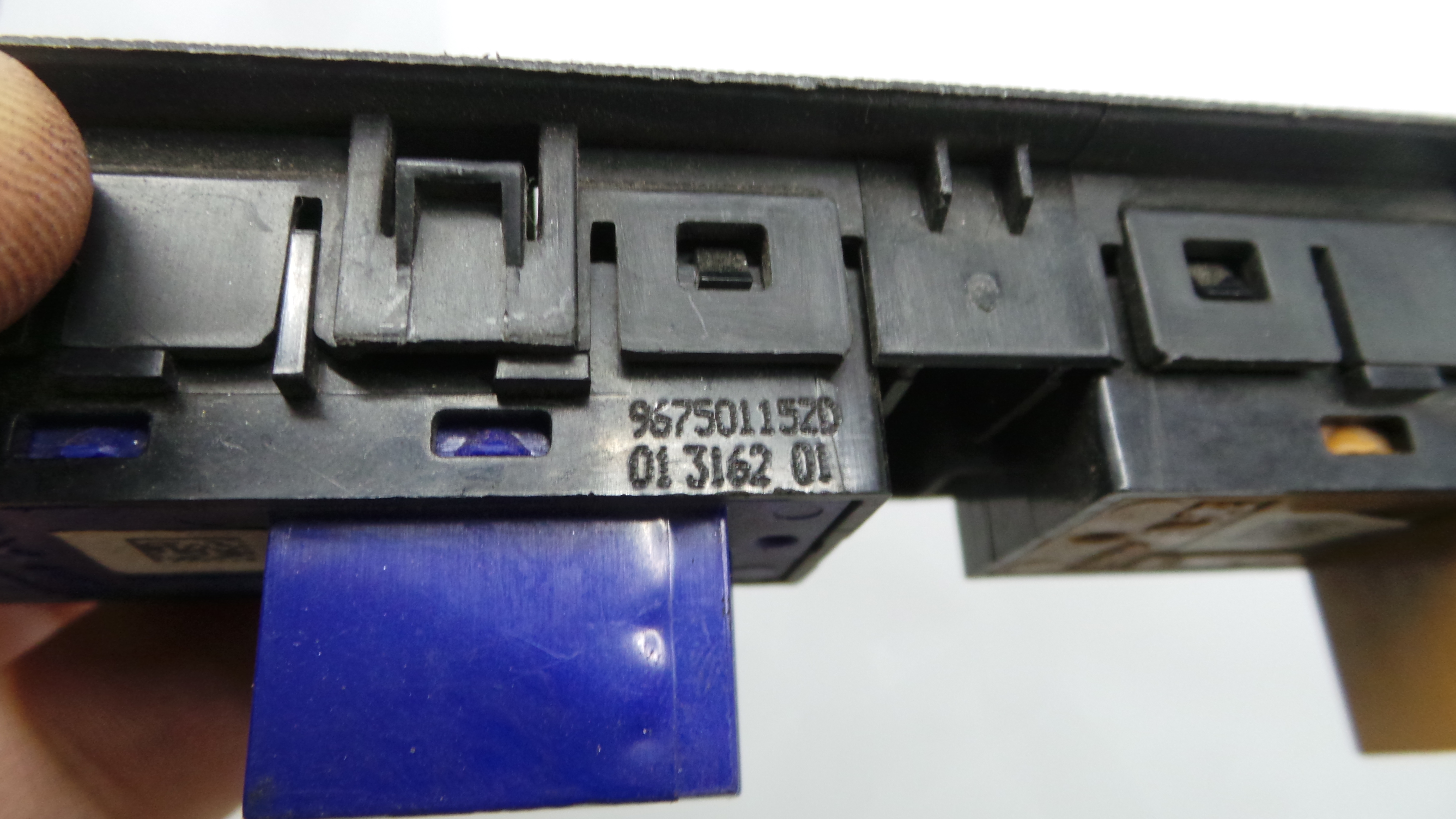 Comando Multifunções 96750115ZD - PEUGEOT 208 I (CA_, CC_)-36756931