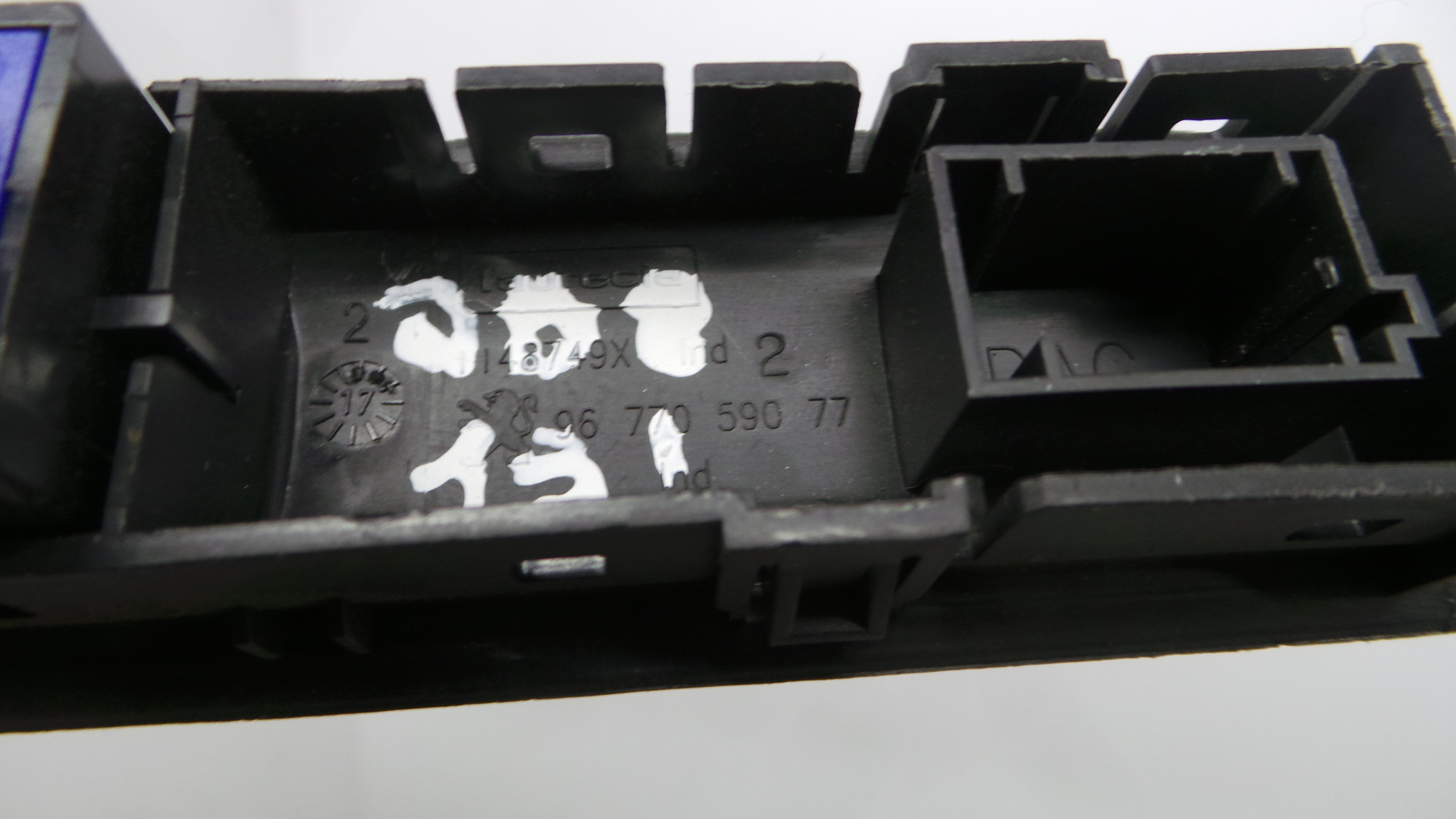 Comando Multifunções 9677059077 - PEUGEOT 208 I (CA_, CC_)-36756935