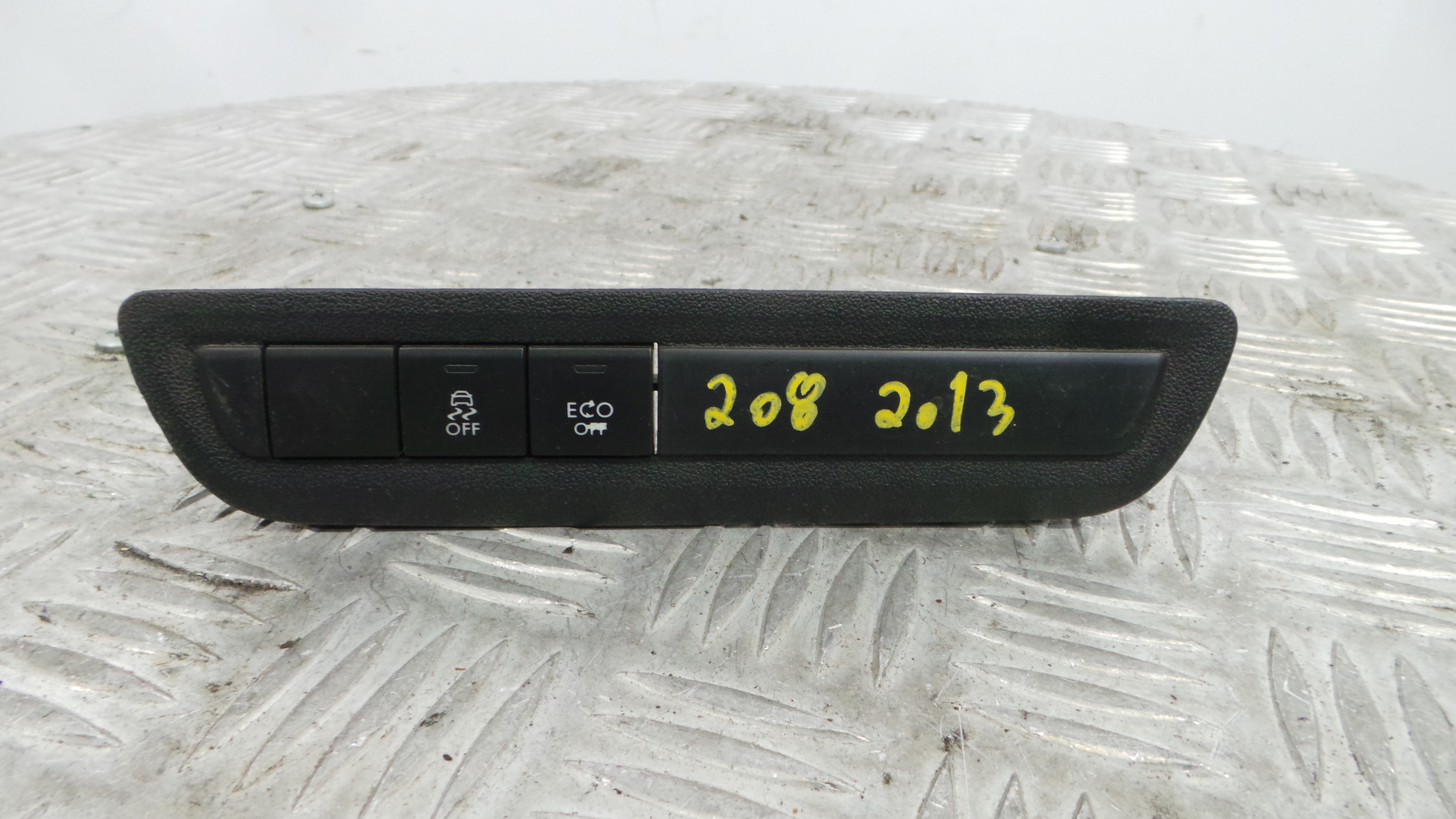 Comando Multifunções 9677059077 - PEUGEOT 208 I (CA_, CC_)-36757082