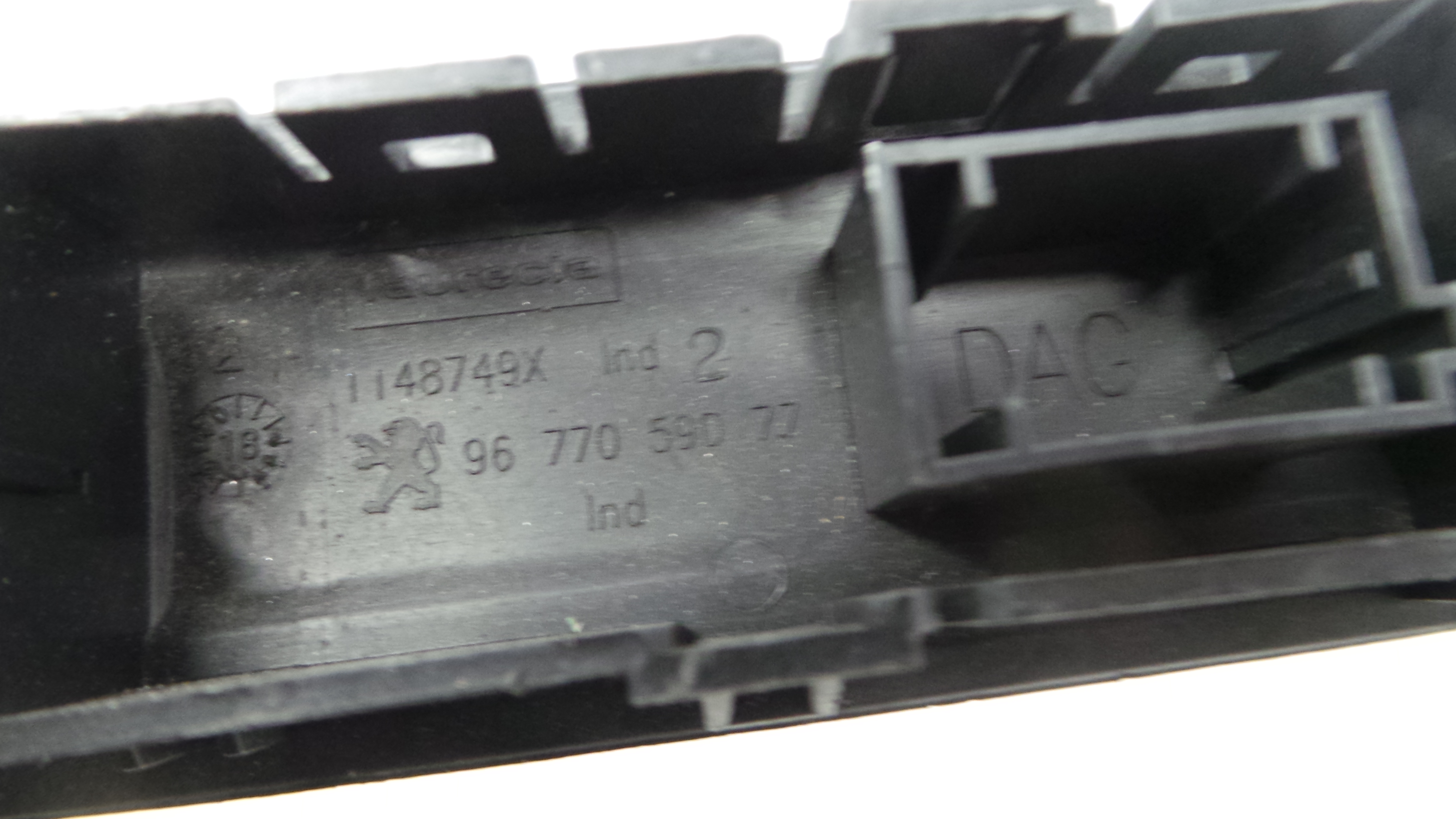 Comando Multifunções 9677059077 - PEUGEOT 208 I (CA_, CC_)-36757106