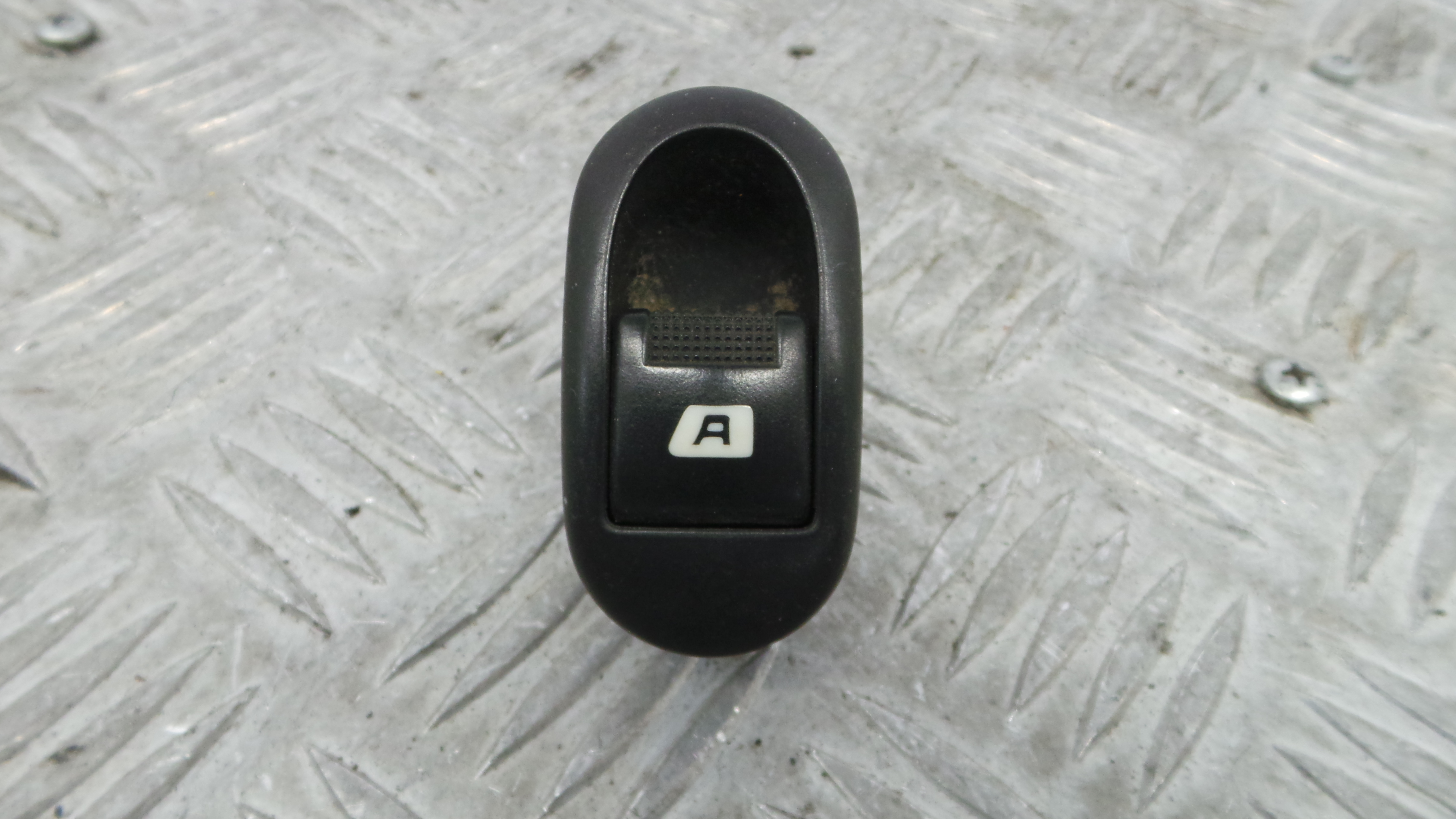 Interruptor / Comando Elevador Vidro Frente Dto  96401469XT - CITROËN C2 (JM_)-36757137