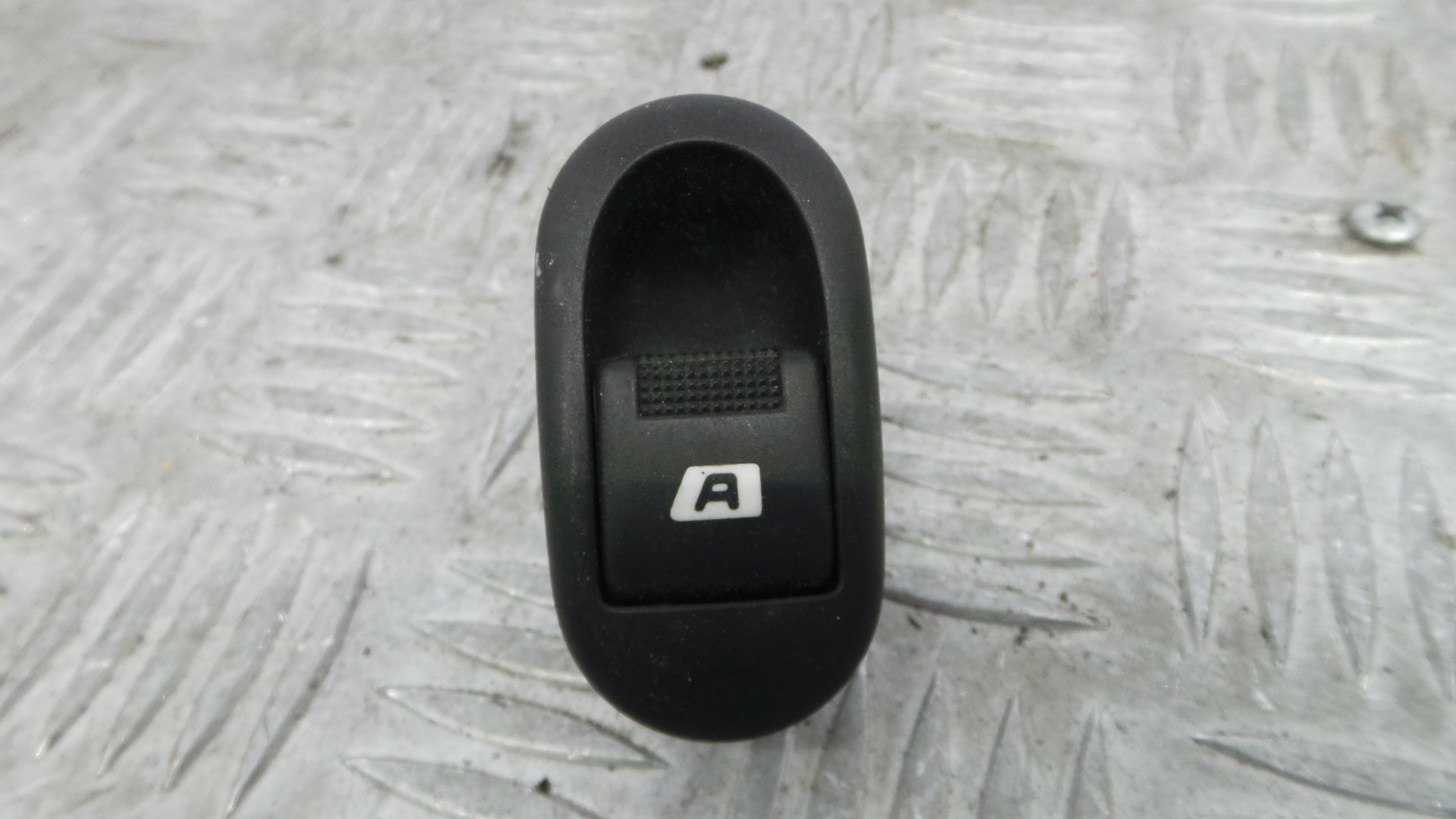 Interruptor / Comando Elevador Vidro Frente Dto  96401469XT - CITROËN C3 I (FC_, FN_)-36757226