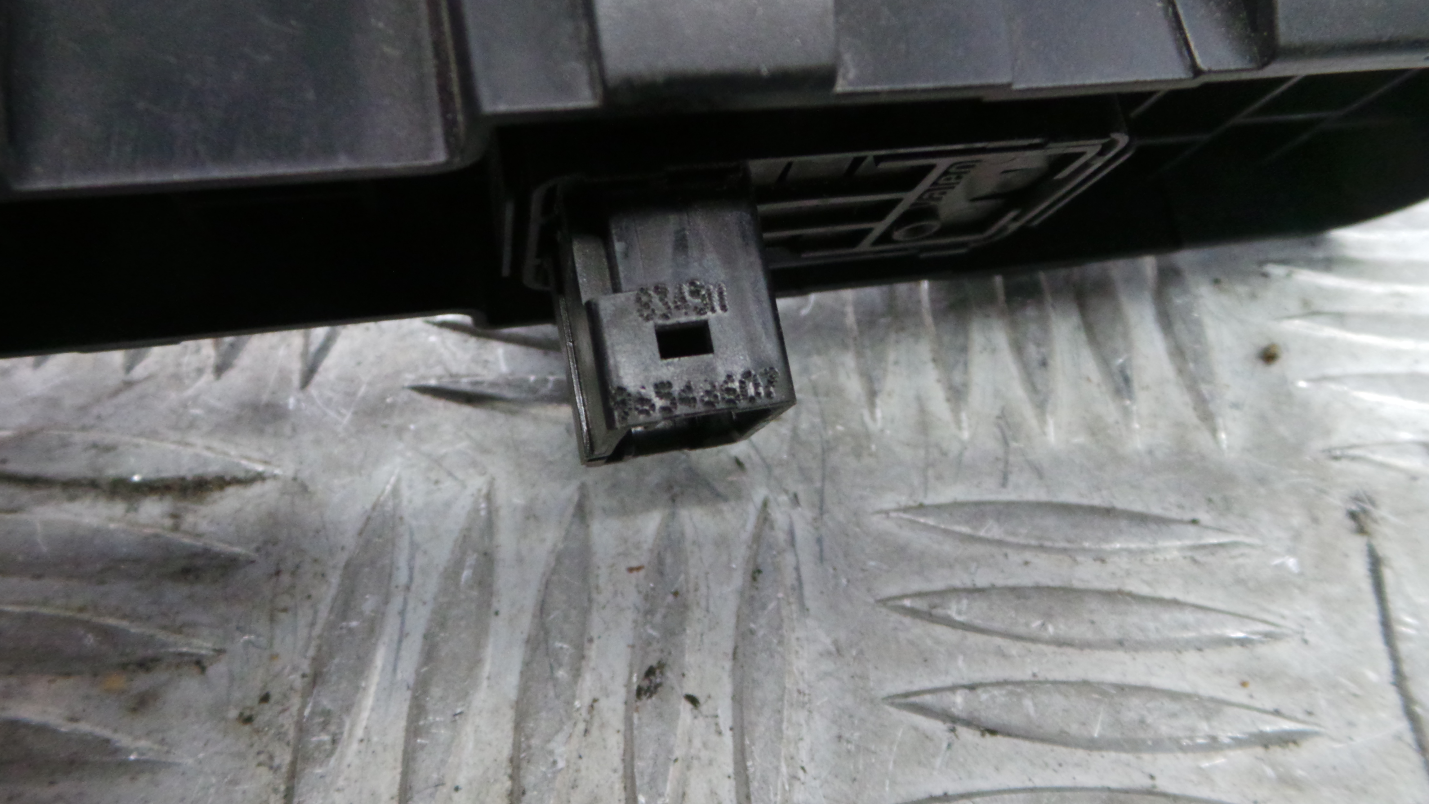 Interruptor / Comando Elevador Vidro Frente Dto  96548607 - PEUGEOT 207 (WA_, WC_), 207/207+ (WA_, W-36757250