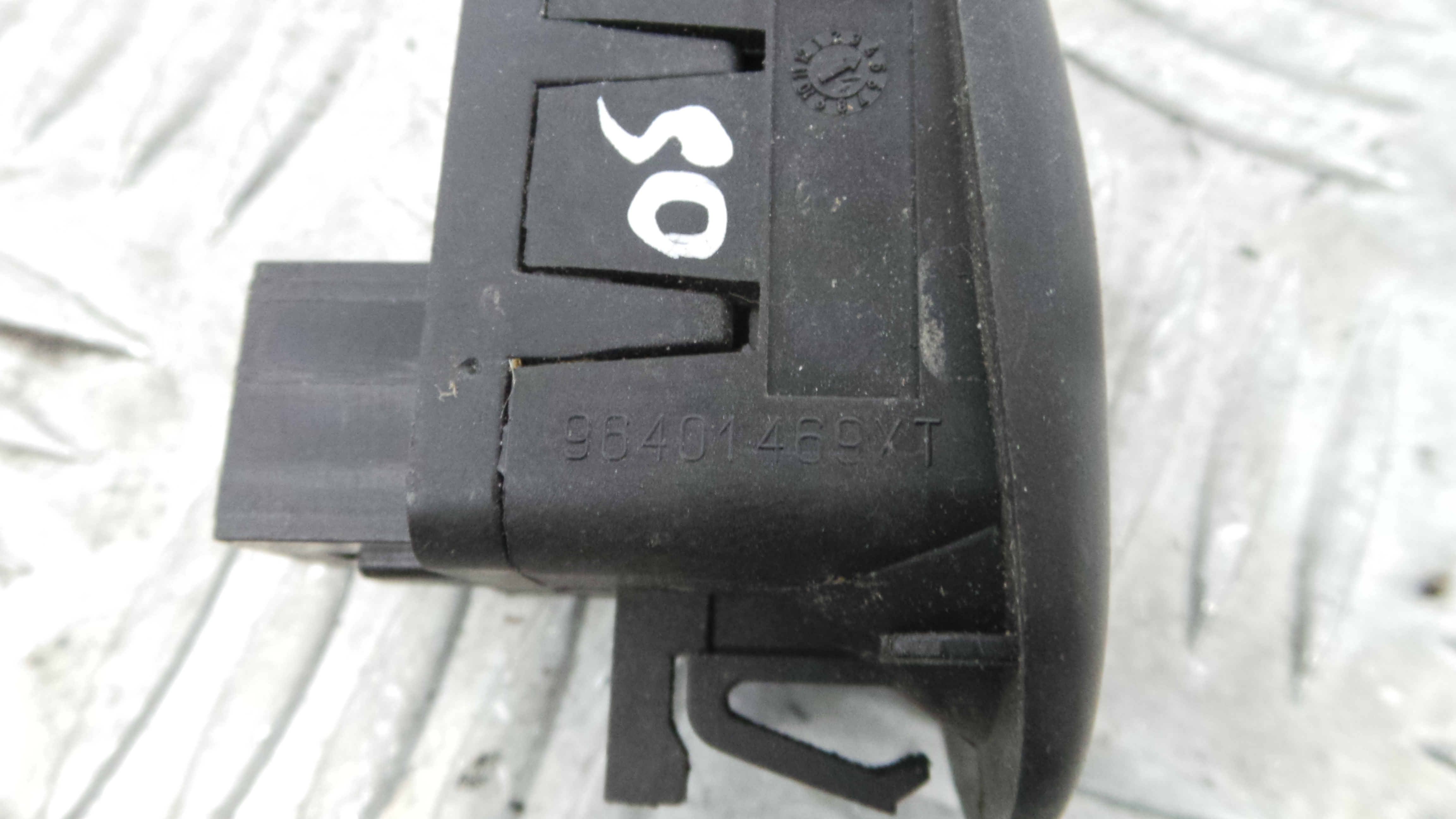 Interruptor / Comando Elevador Vidro Frente Dto 96401469XT - CITROËN C3 I (FC_, FN_)-36757259