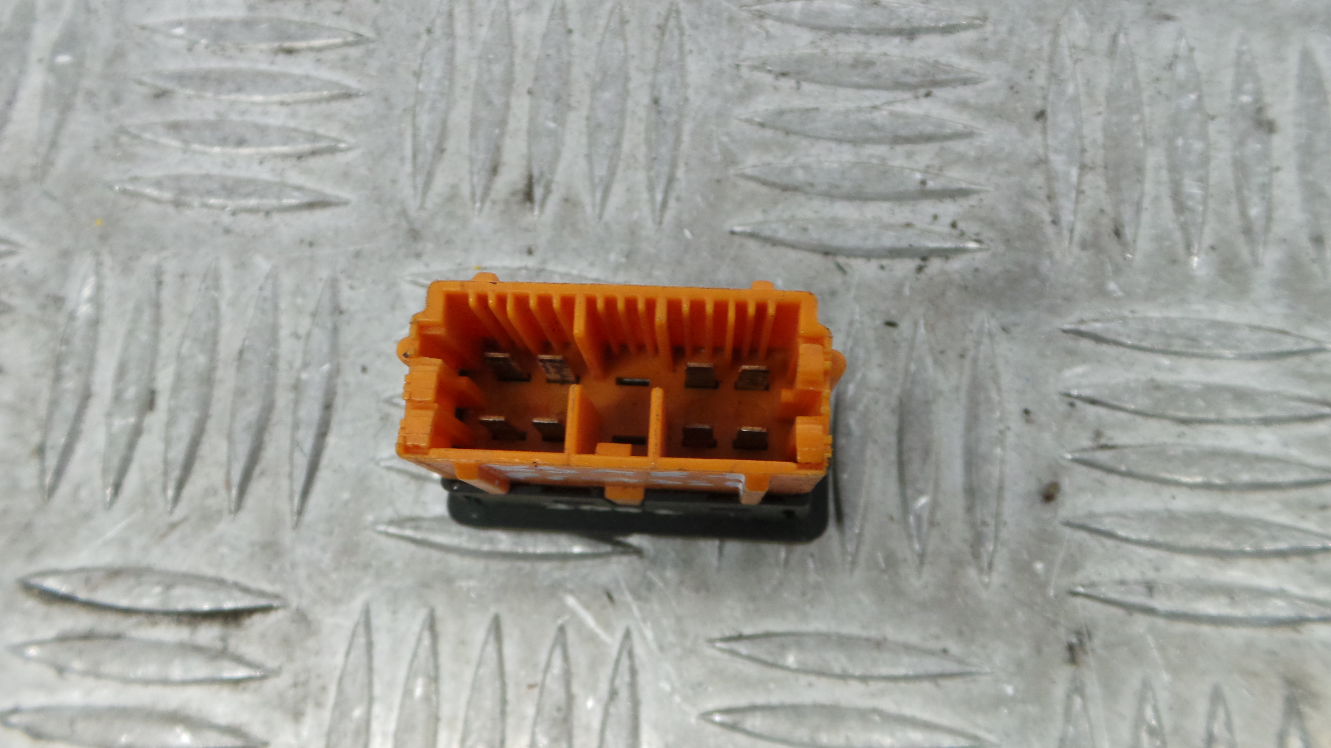 Interruptor / Comando Elevador Vidro Trás Esq 6554E1 - CITROËN XSARA PICASSO (N68)-36757264