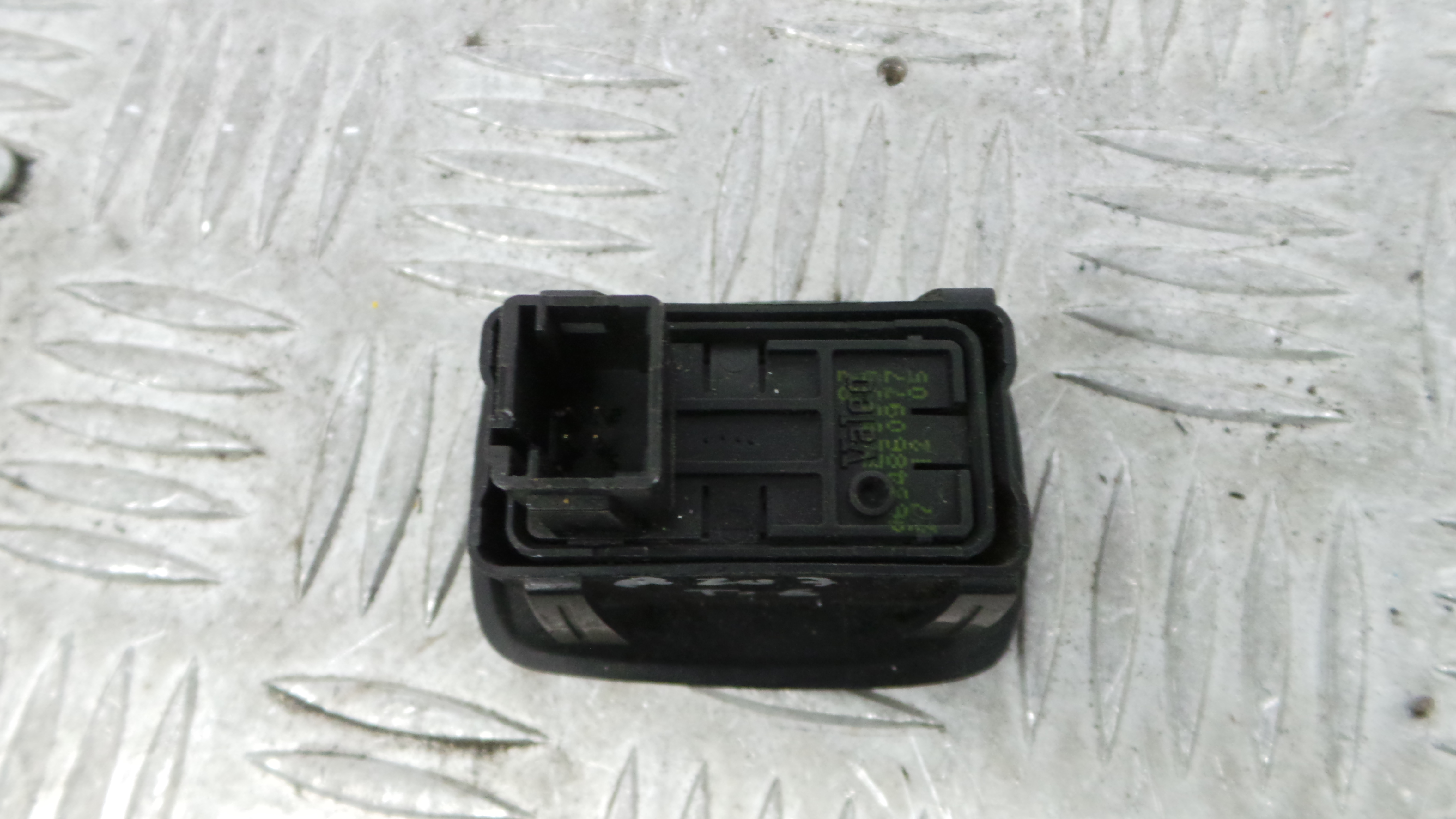 Interruptor / Comando Elevador Vidro Trás Esq 9654860977 - PEUGEOT 207 (WA_, WC_), 207/207+ (WA_, W-36758208