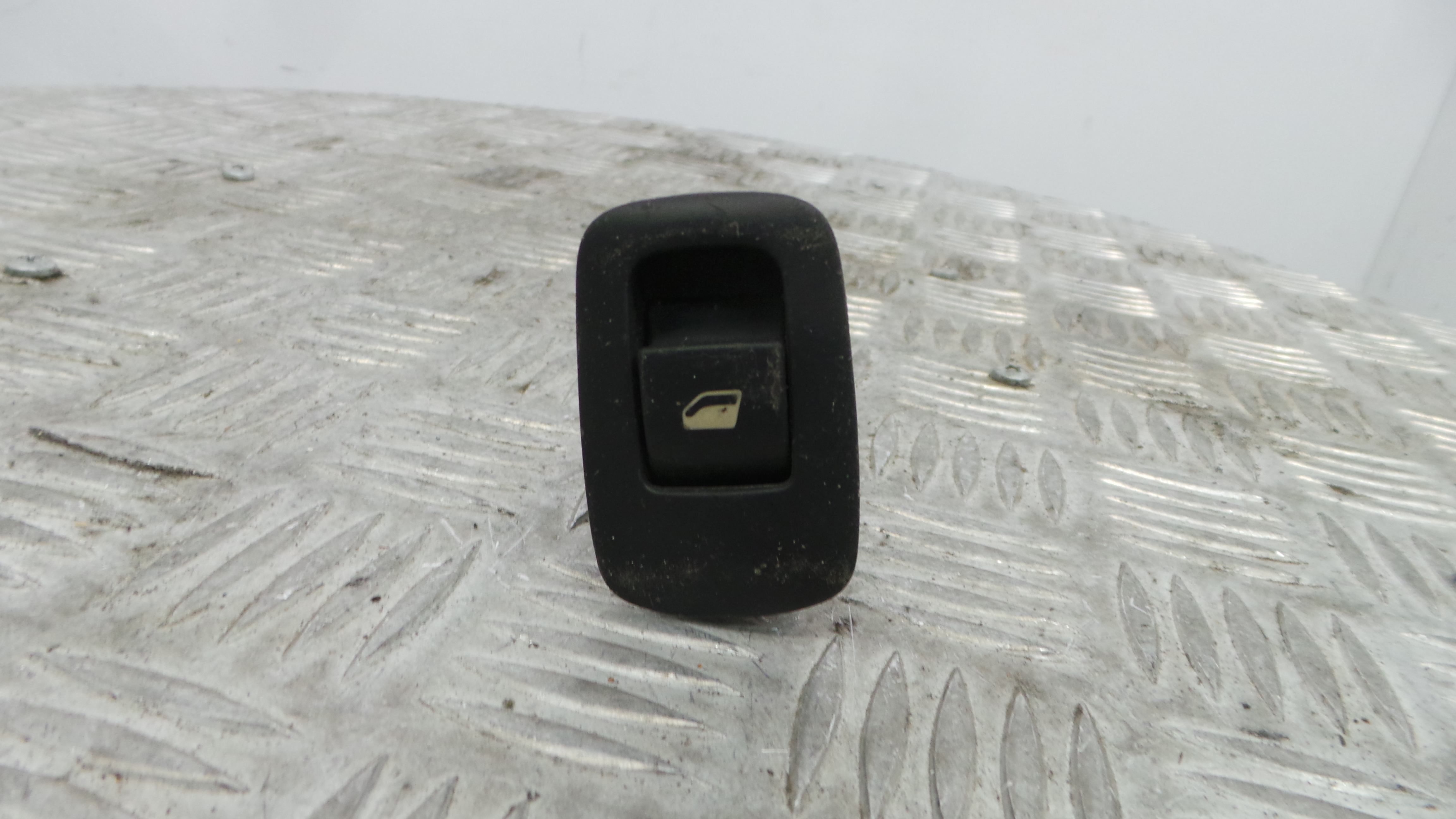 Interruptor / Comando Elevador Vidro Trás Esq 96639378ZD - CITROËN C4 PICASSO I Veículo multiuso -36758219