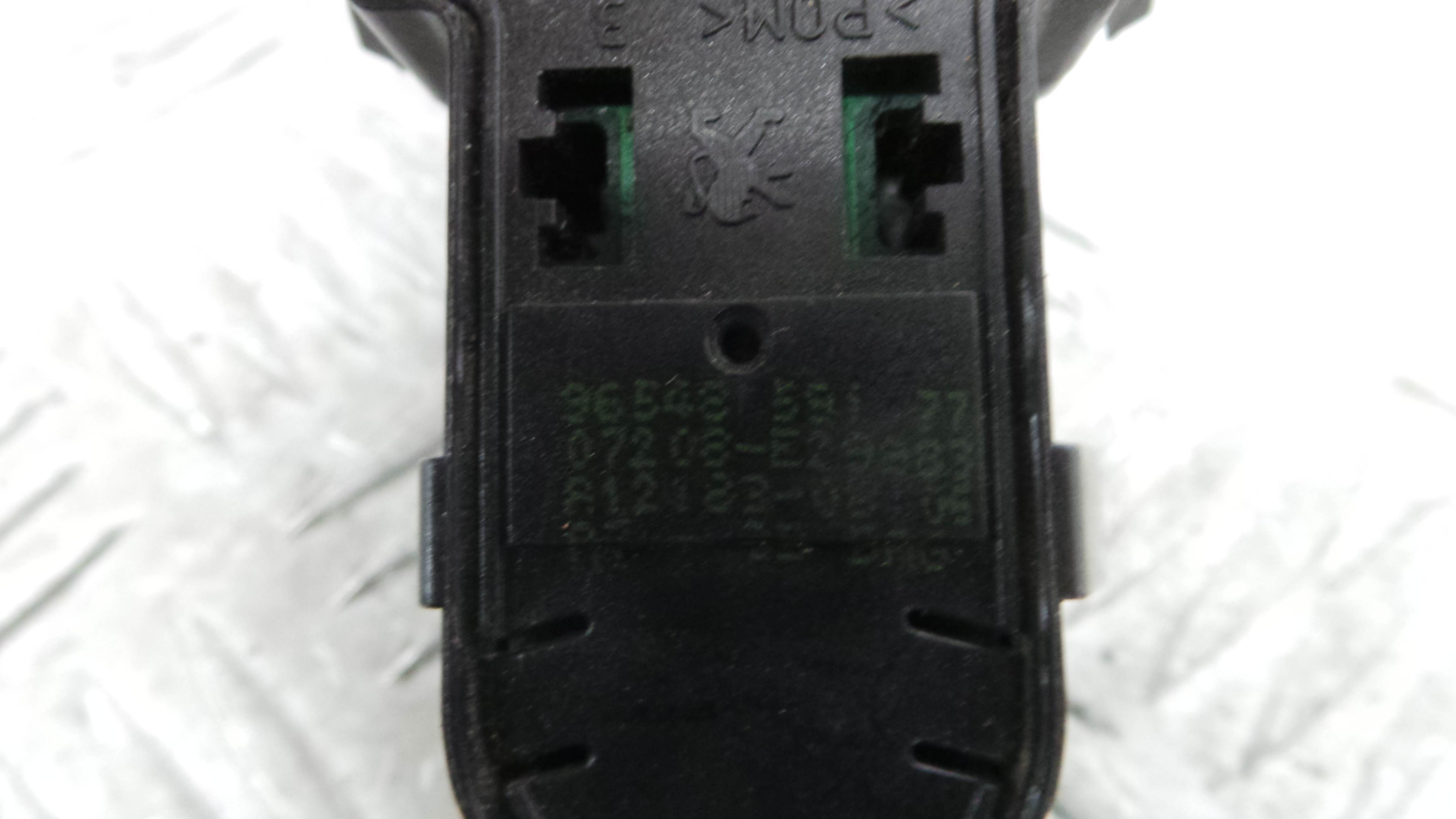 Interruptor / Comando Elevador Vidro Frente Esq  9654859177 - PEUGEOT 207 (WA_, WC_), 207/207+ (WA_,-36758235