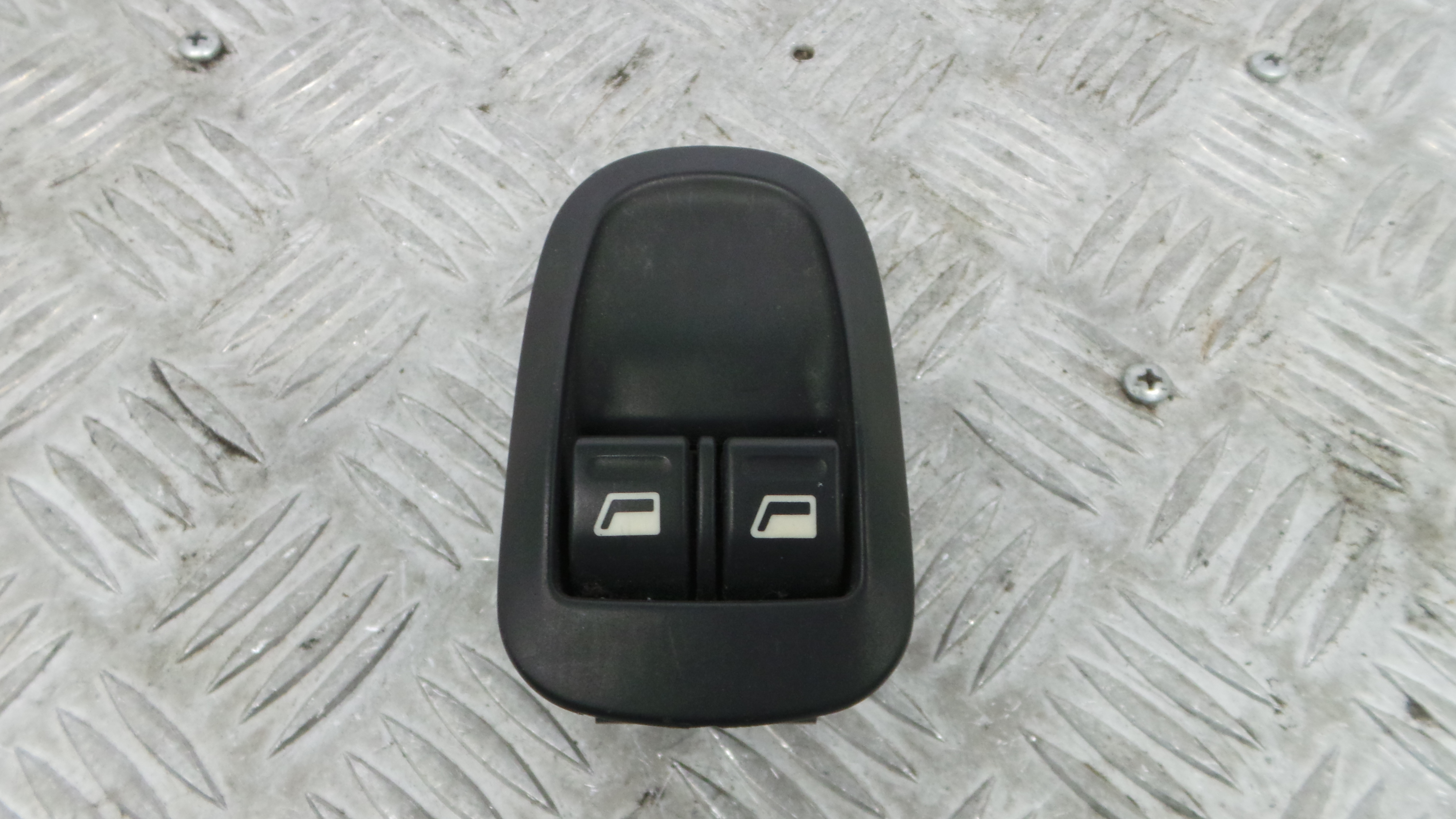 Interruptor / Comando Elevador Vidro Frente Esq  6552WQ - PEUGEOT 206 Hatchback (2A/C)-36758420