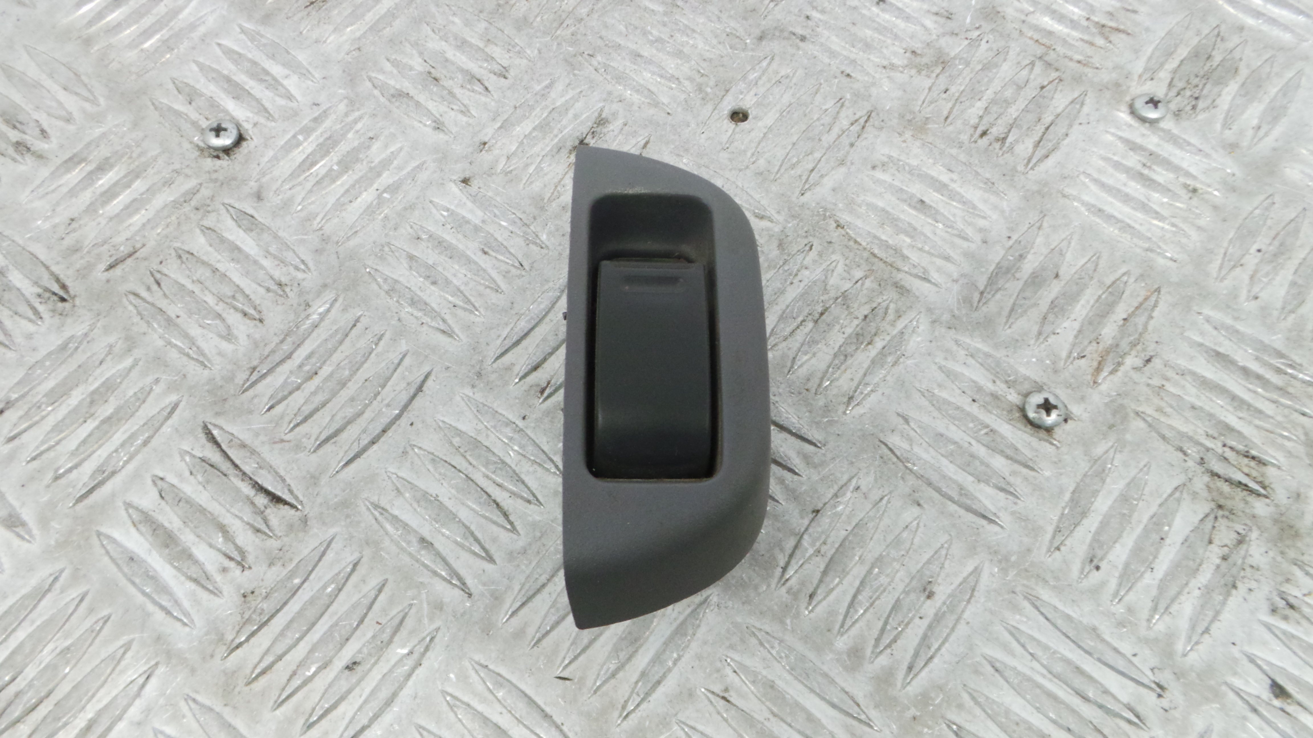 Interruptor / Comando Elevador Vidro Frente Esq  74232-0H010 - PEUGEOT 107 (PM_, PN_)-36758439