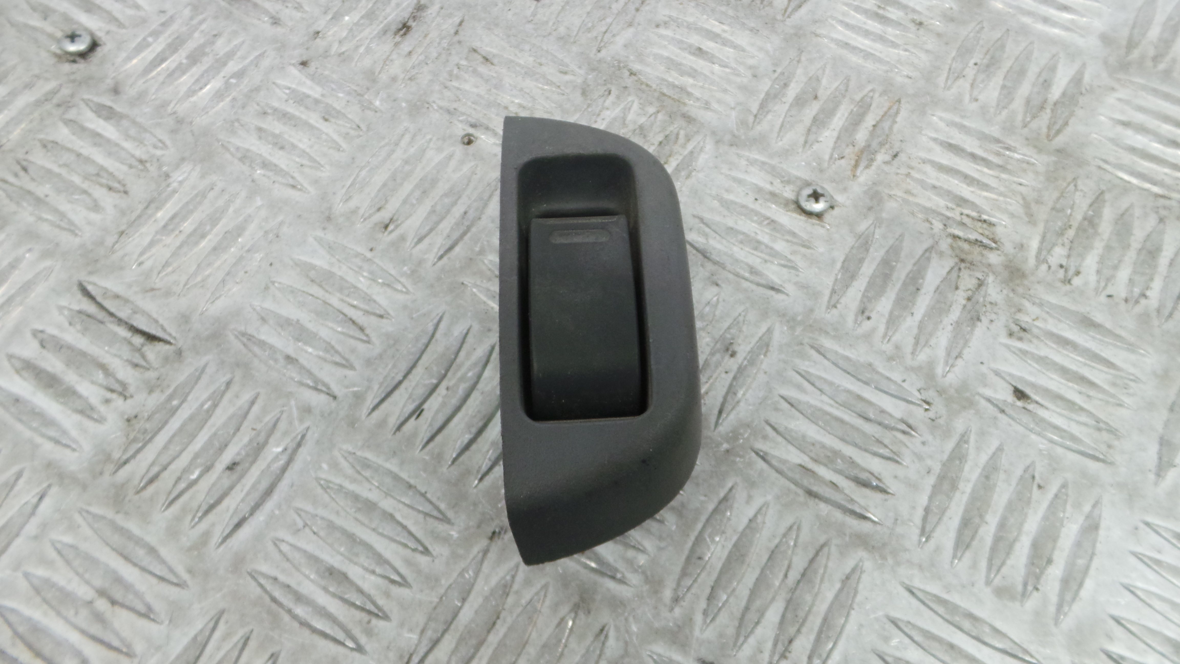 Interruptor / Comando Elevador Vidro Frente Esq  74232-0H010 - CITROËN C1 (PM_, PN_)-36758446