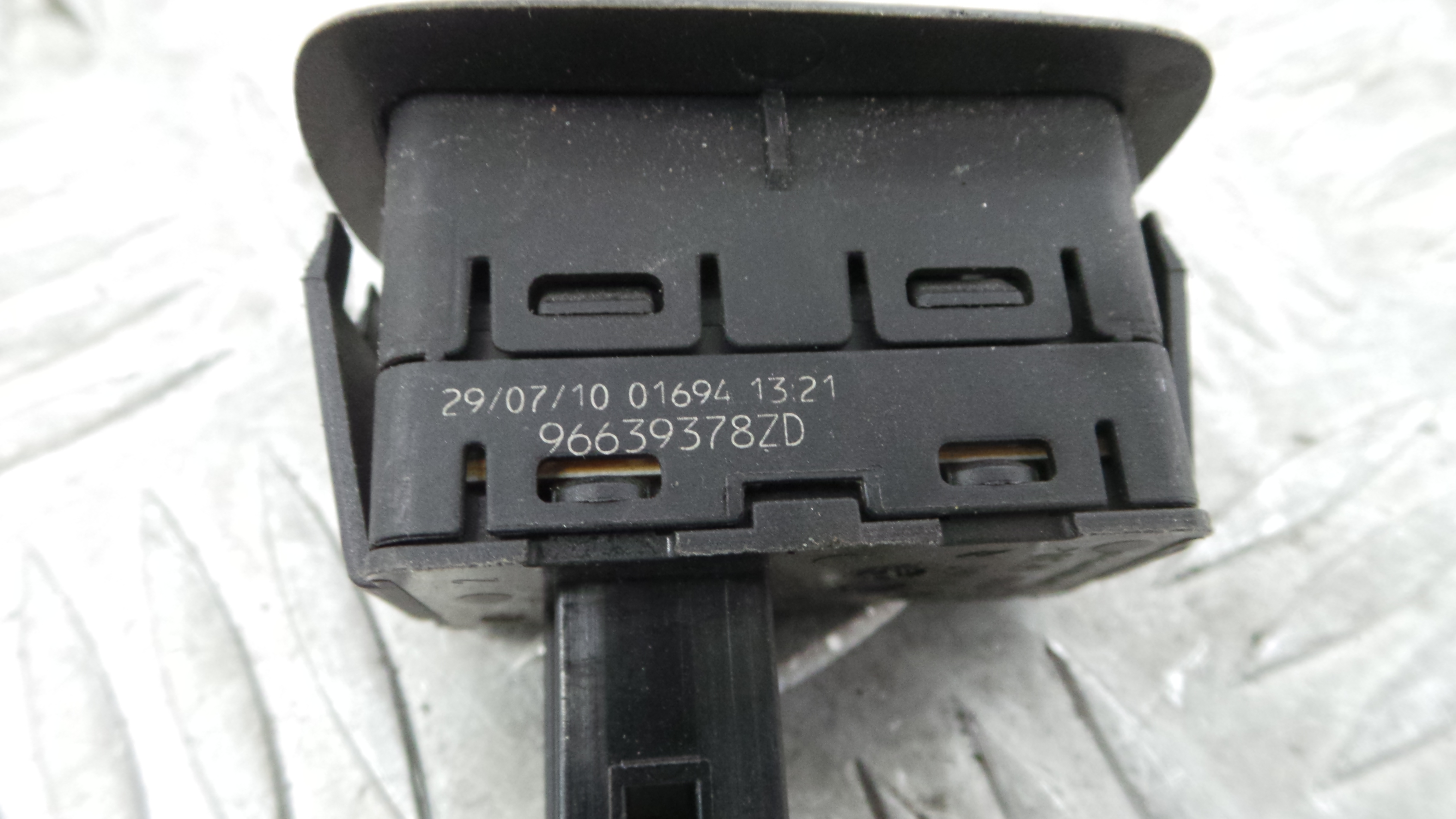 Interruptor / Comando Elevador Vidro Trás Dto 96639378ZD - CITROËN C4 PICASSO I Veículo multiuso -36758458