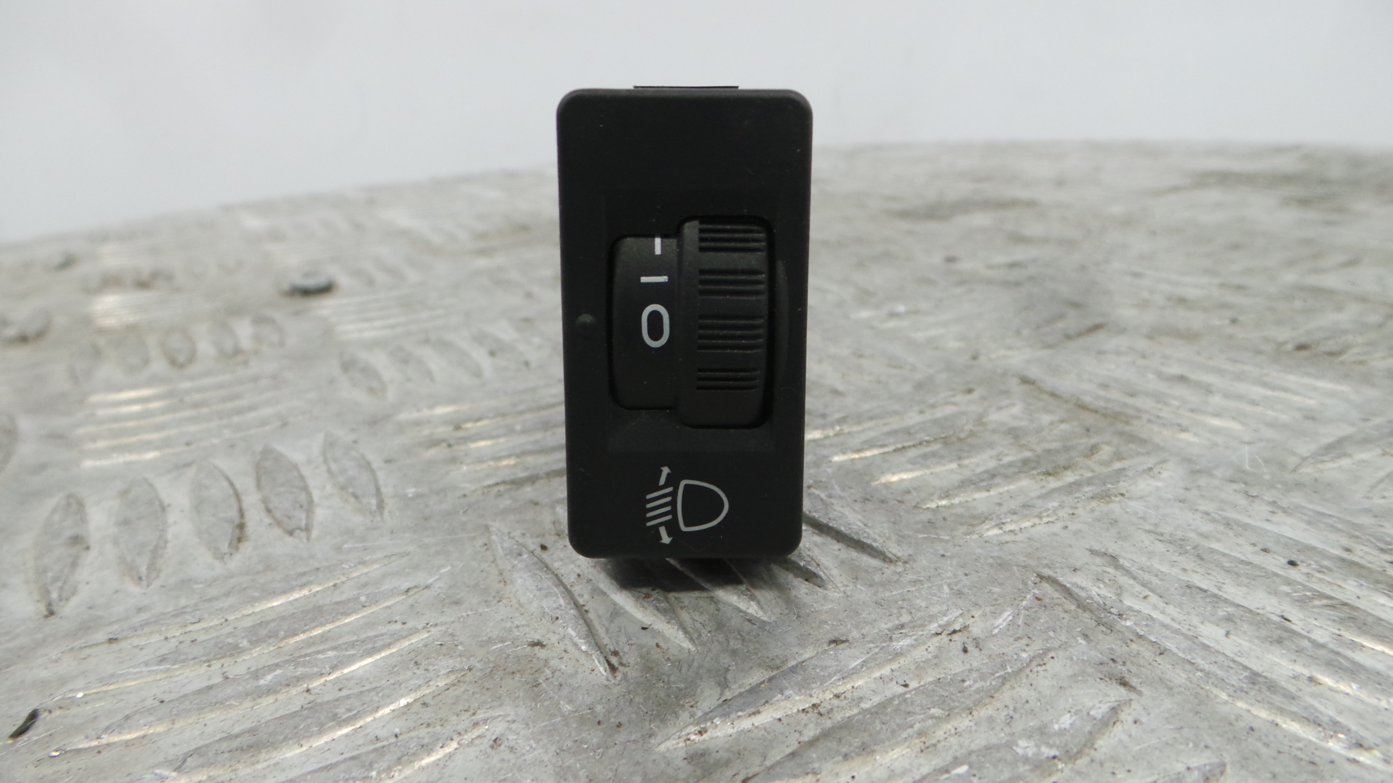 Comando de Regulação dos Faróis  9801662777 - PEUGEOT 208 I (CA_, CC_)-36758721