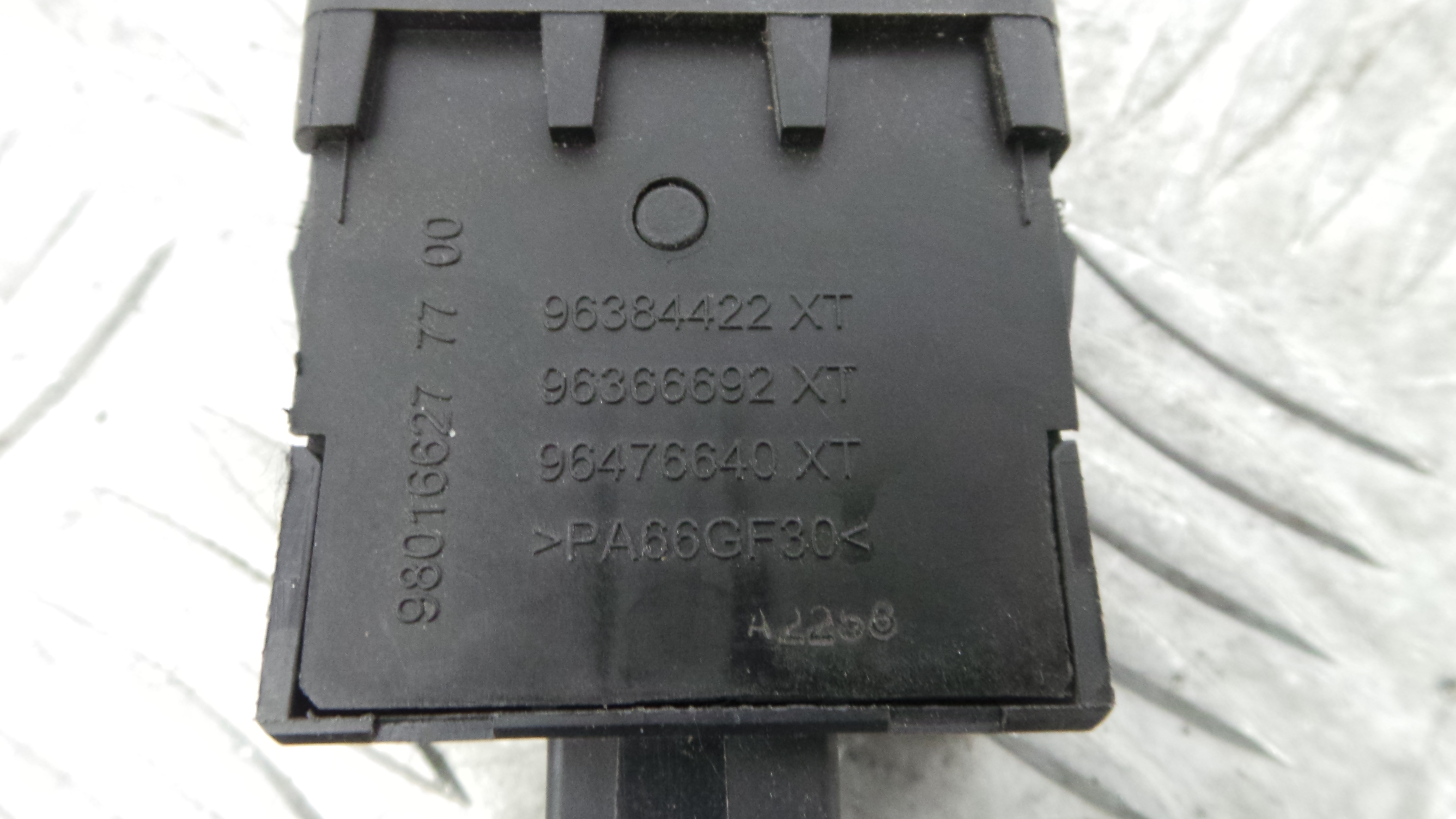 Comando de Regulação dos Faróis 96384422XT - PEUGEOT 208 I (CA_, CC_)-36758944