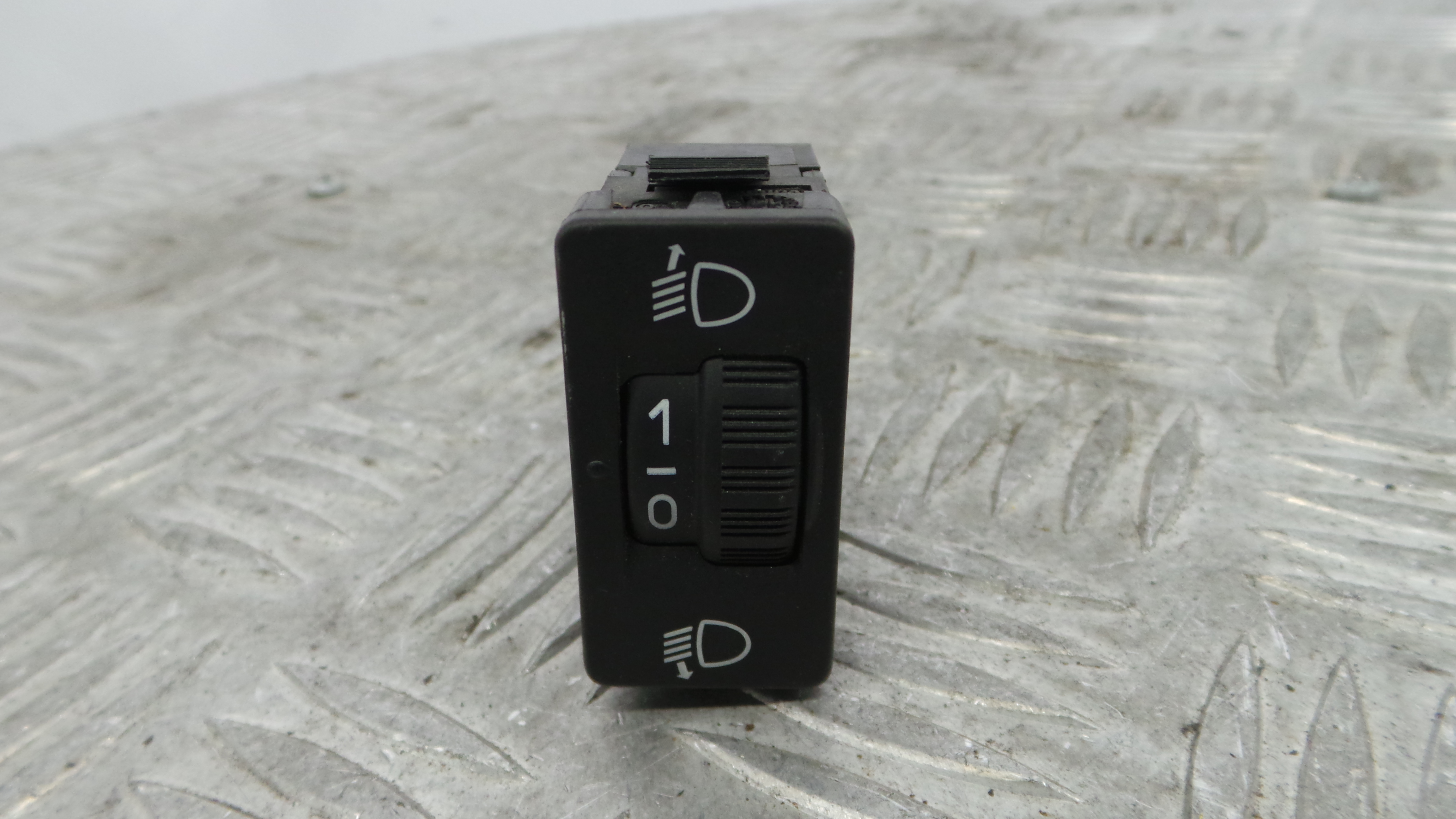 Comando de Regulação dos Faróis  9666186877 - CITROËN C3 II (SC_)-36758965