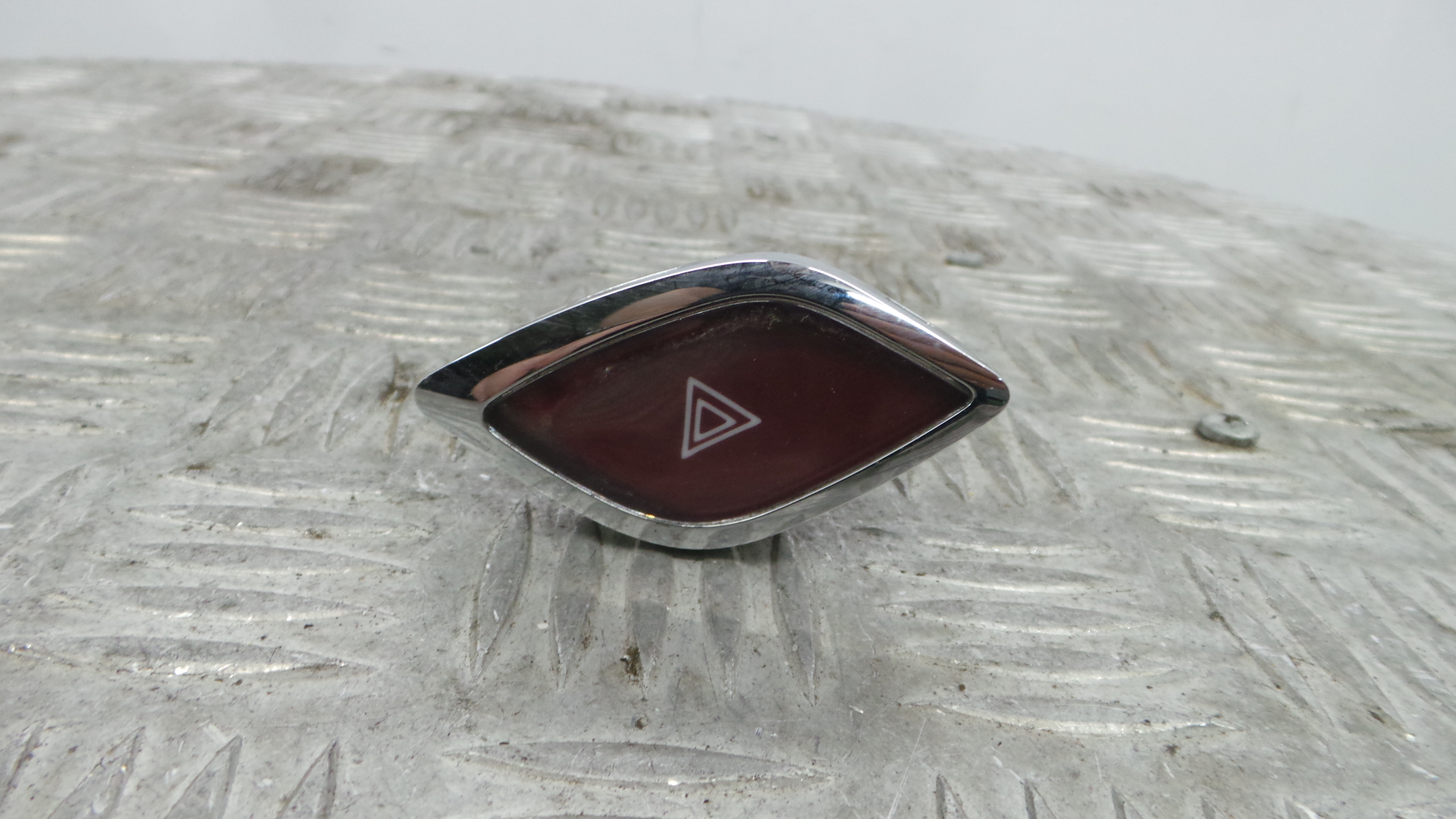 warning 4 piscas 96669616 - CITROËN C3 II (SC_)-36762480