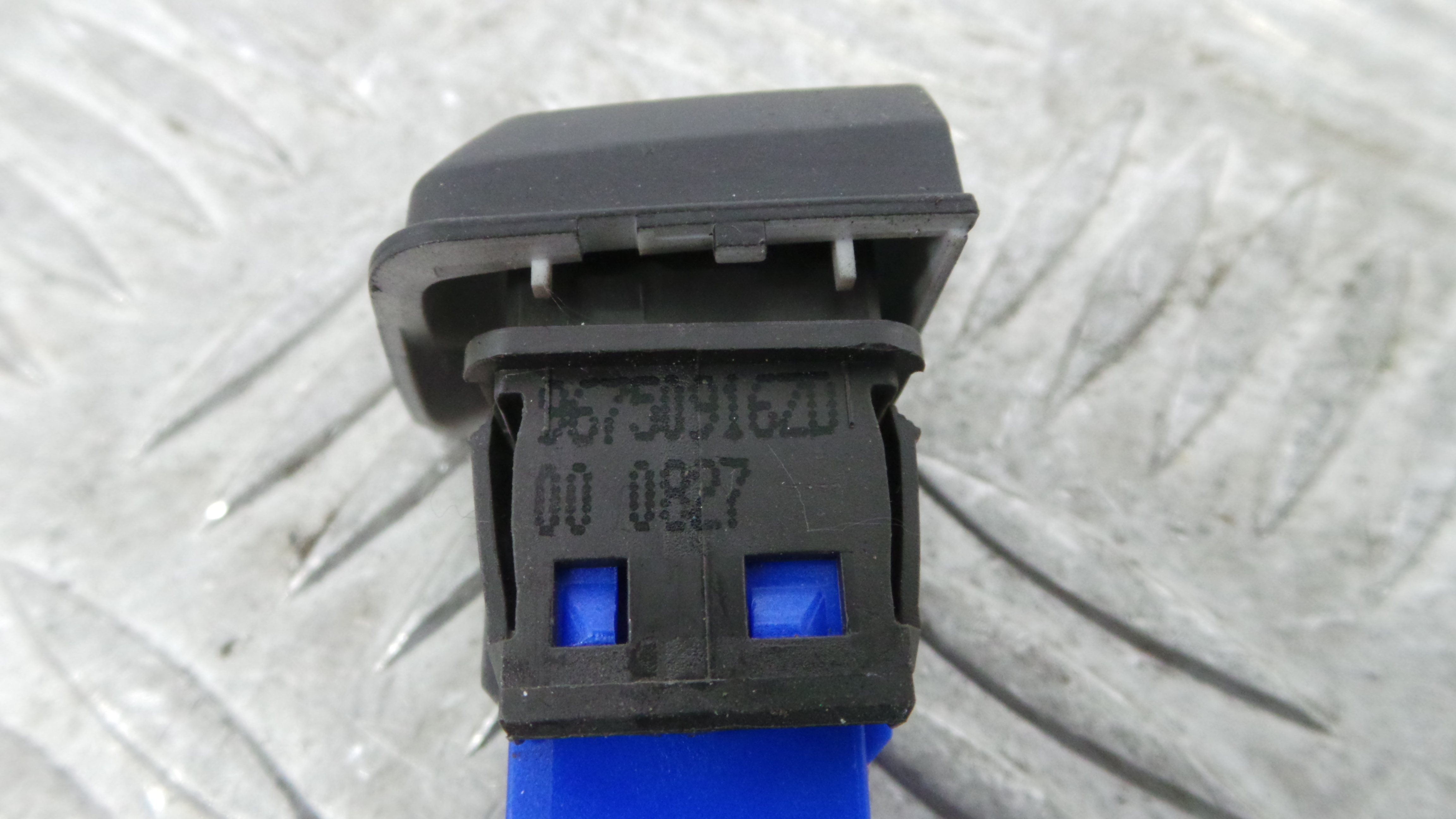 warning 4 piscas 96750916ZD - PEUGEOT 2008 I (CU_)-36762519