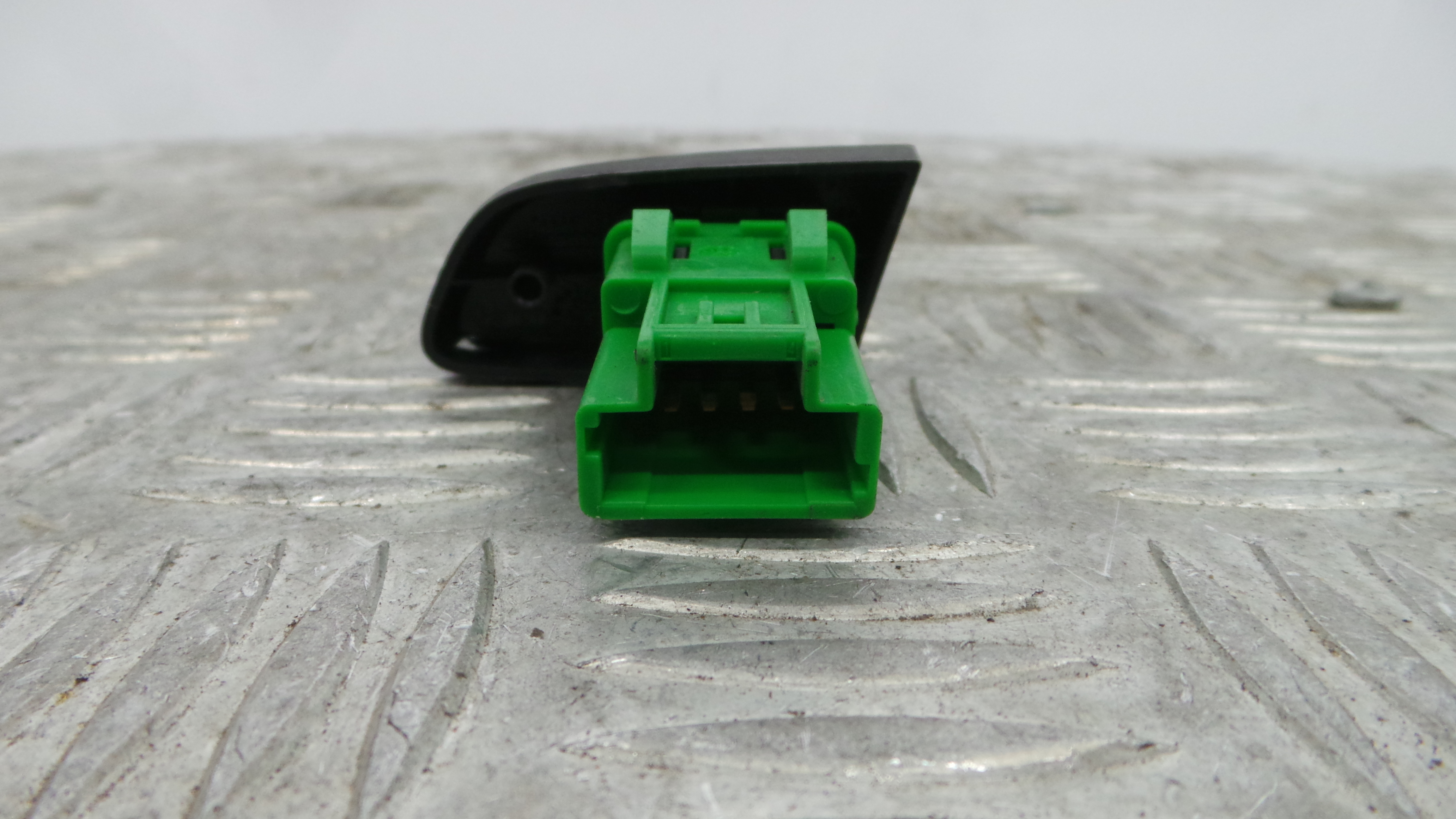 Comutador Interruptor Desembaciador Vidro 654612 - CITROËN C1 (PM_, PN_)-36762745