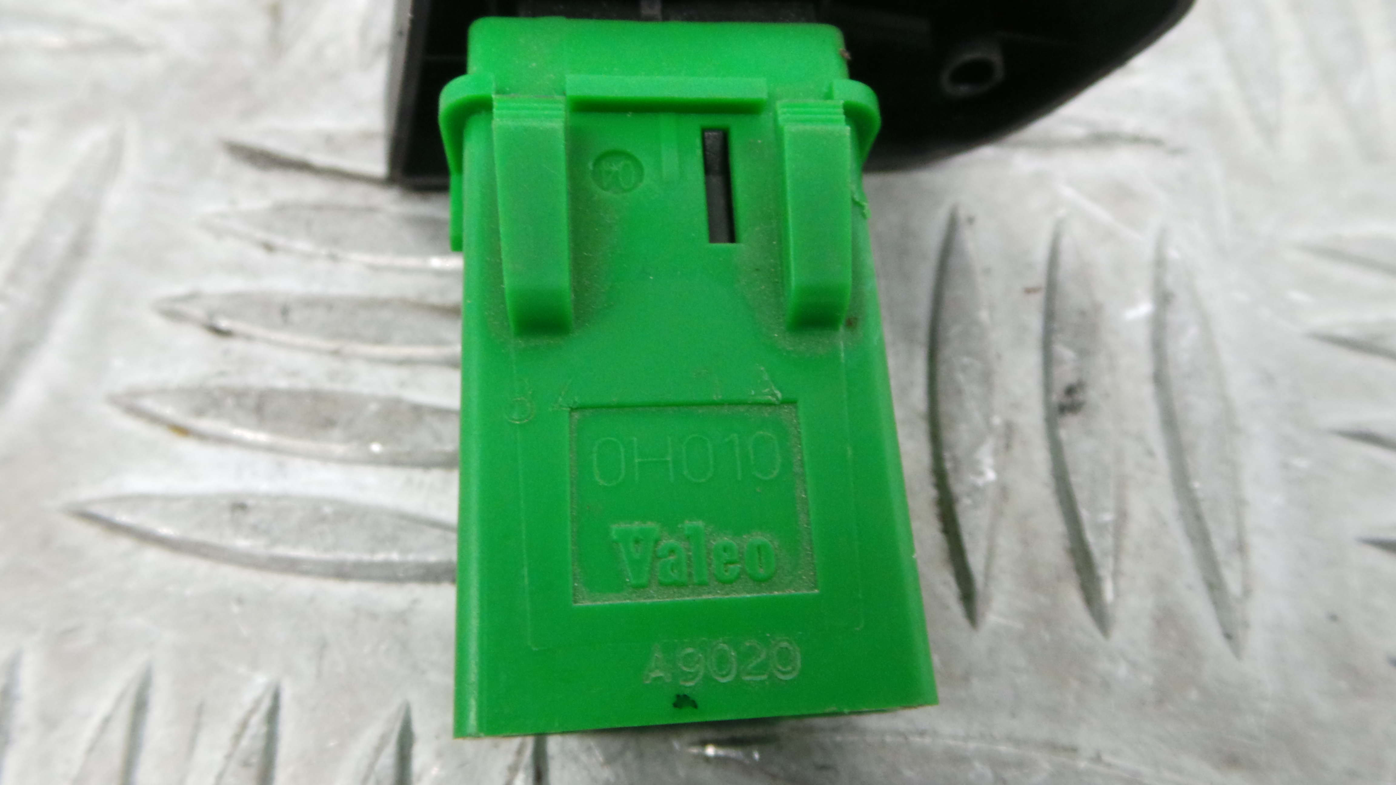 Comutador Interruptor Desembaciador Vidro 654612 - CITROËN C1 (PM_, PN_)-36762750