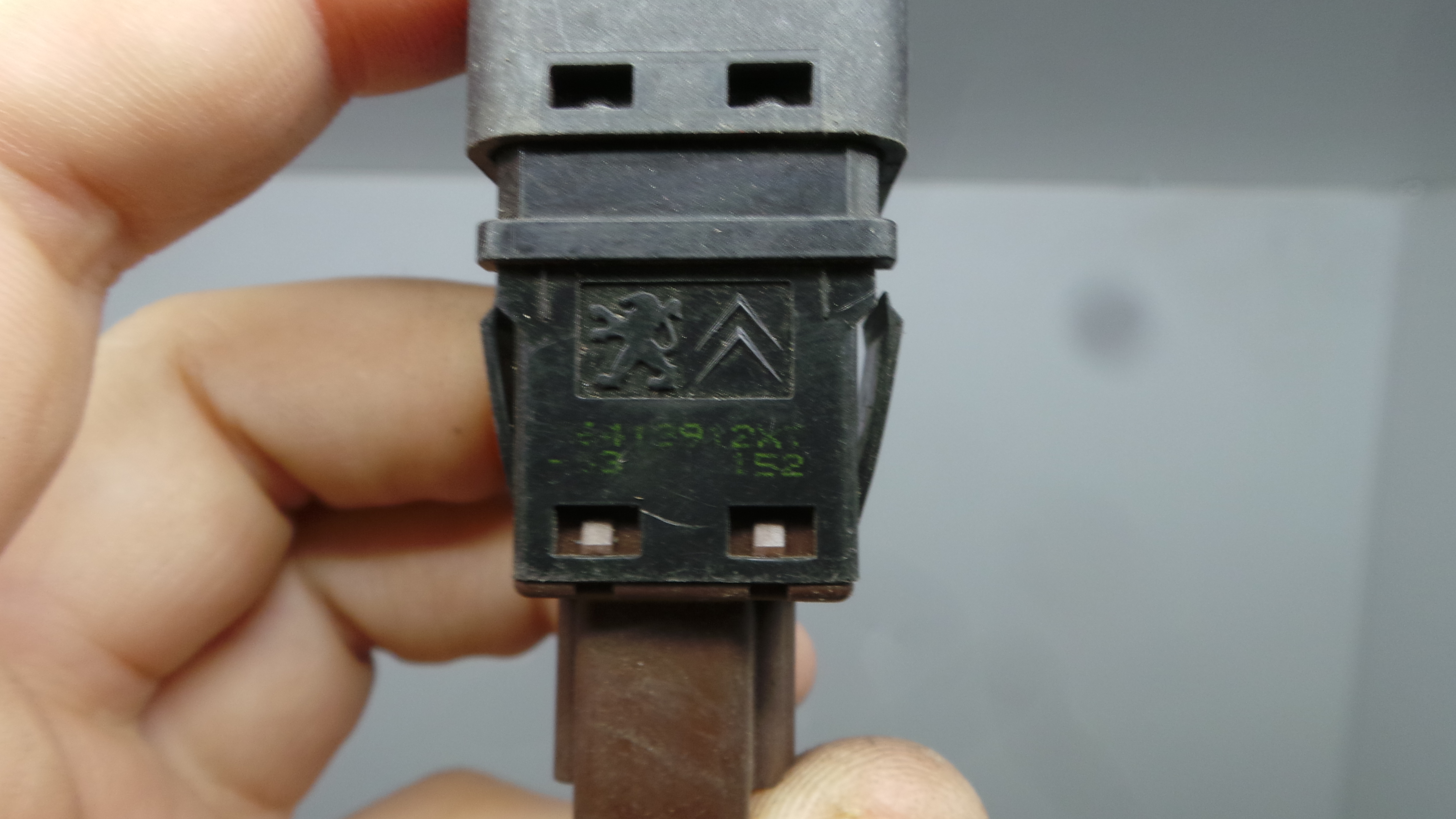 Botão Airbag Passageiro 8216E6 - CITROËN C3 II (SC_)-36762756