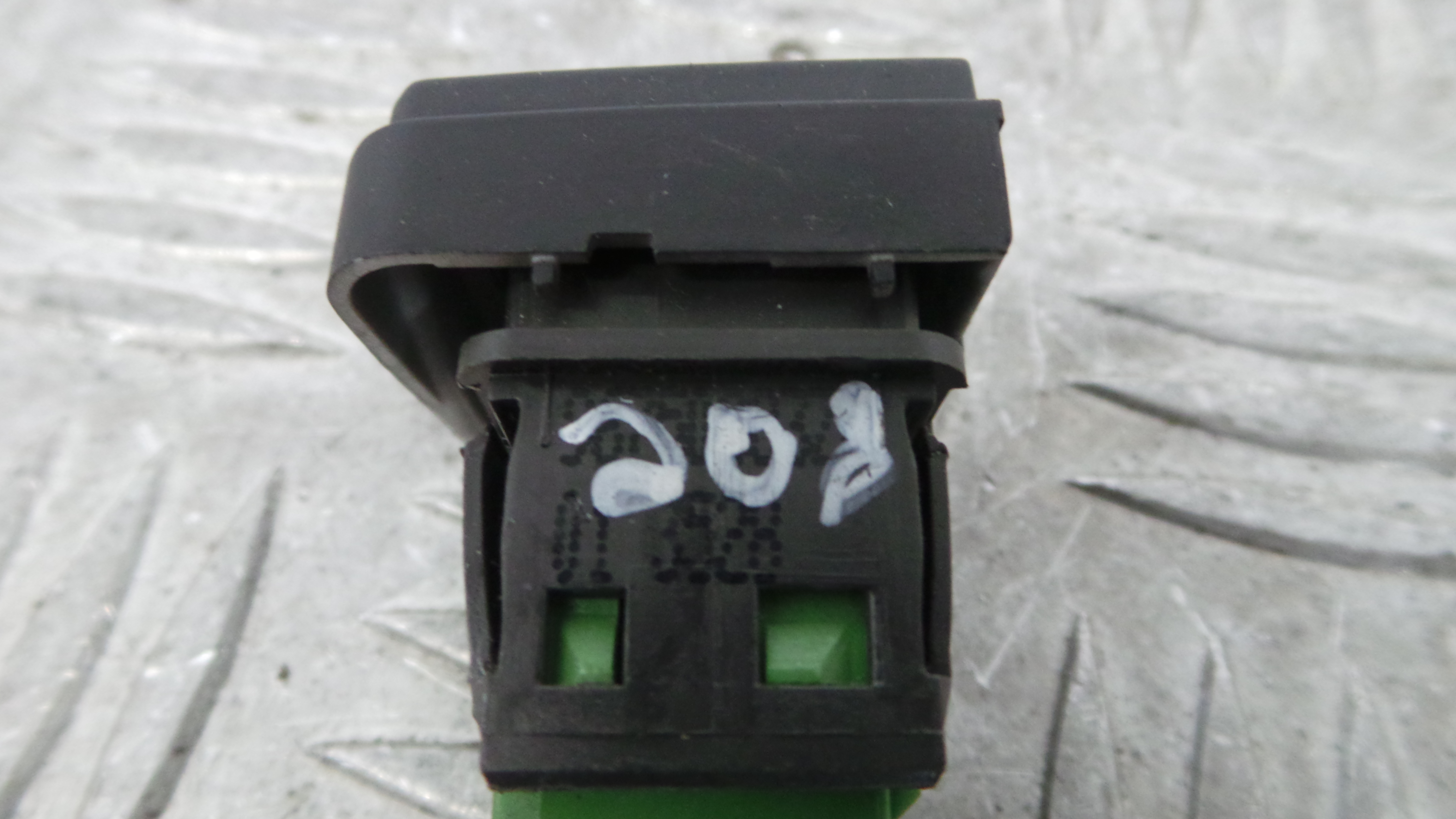 Botão de Bloqueio da Porta  96750883ZD - PEUGEOT 208 I (CA_, CC_)-36762786