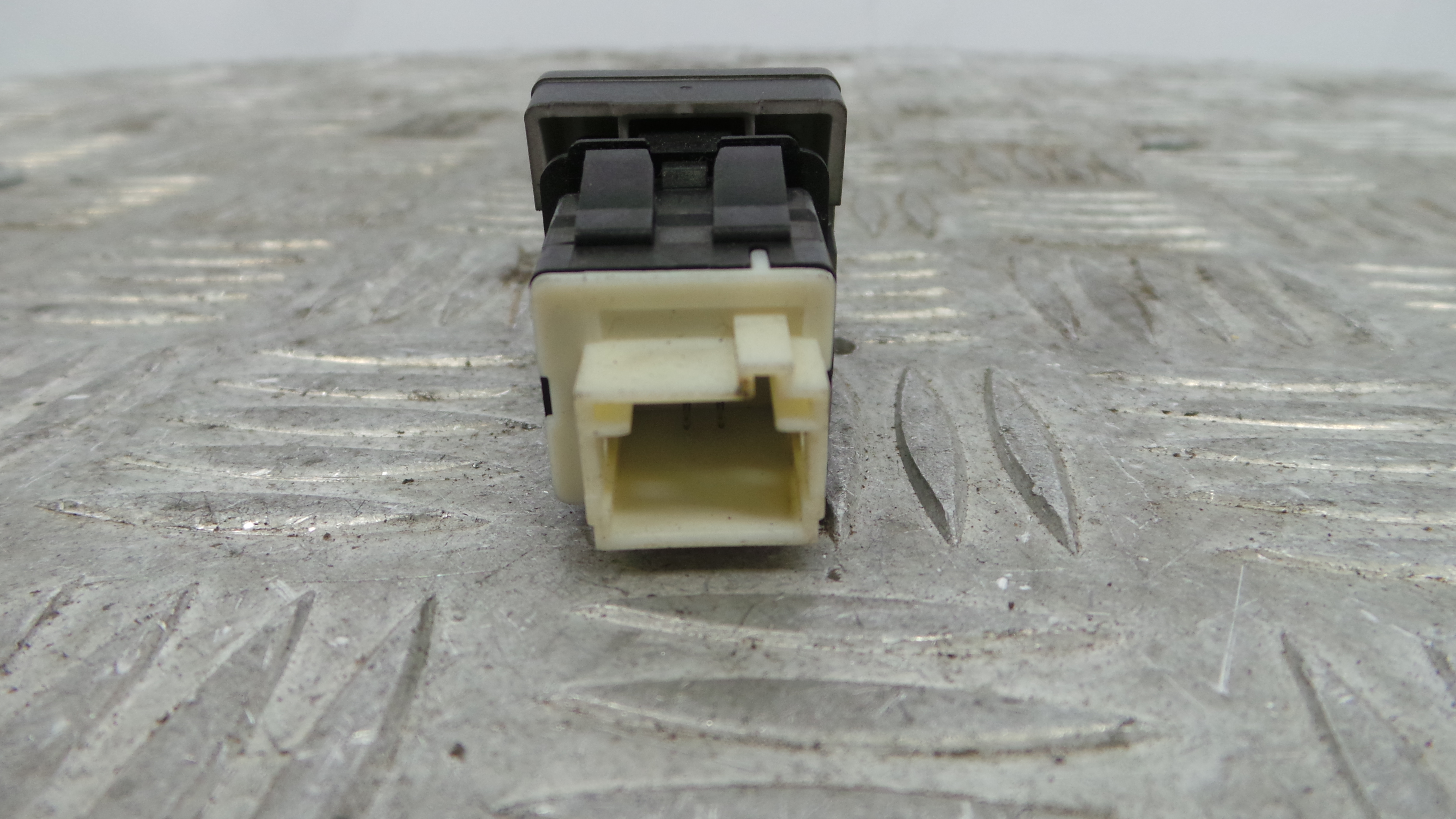 Botão de Bloqueio da Porta  96583098XT - PEUGEOT PARTNER Caixa/monovolume-36762840