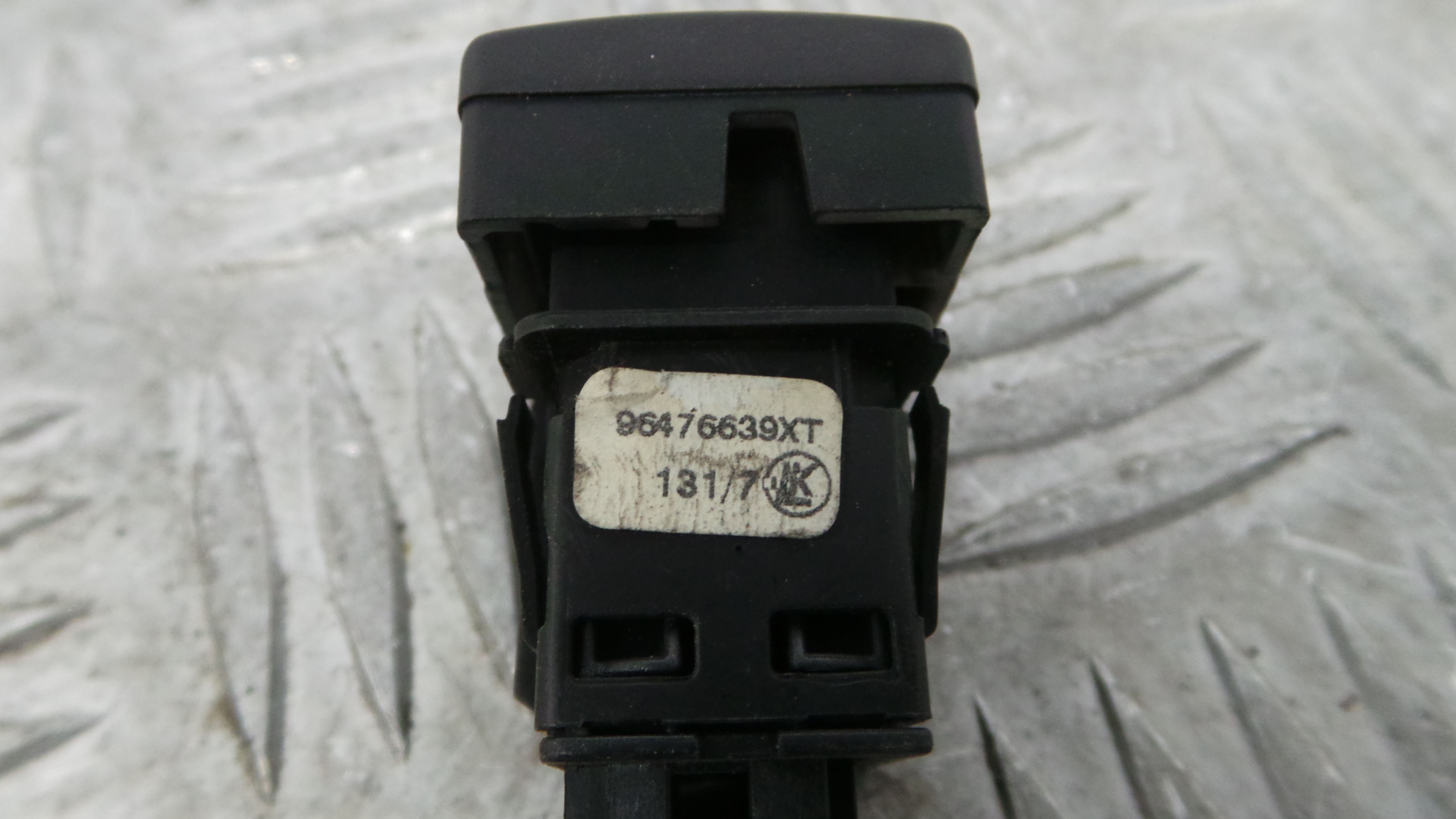 Interruptor / Comando Sensores Estacionamento 96476639XT - CITROËN C4 I (LC_)-36762970