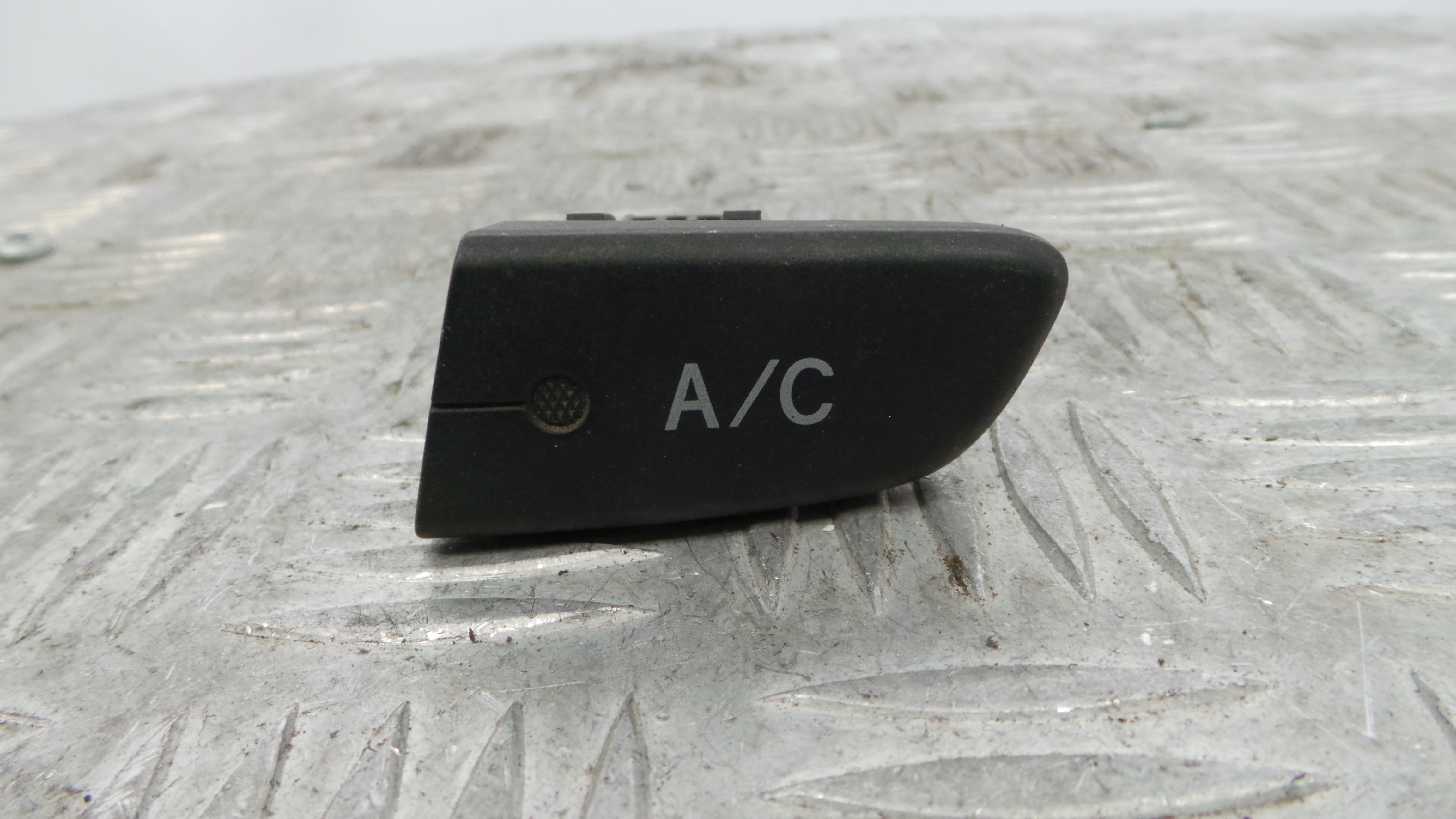 Interruptor Do Ar Condicionado 84660A-0H010 - CITROËN C1 (PM_, PN_)-36762997