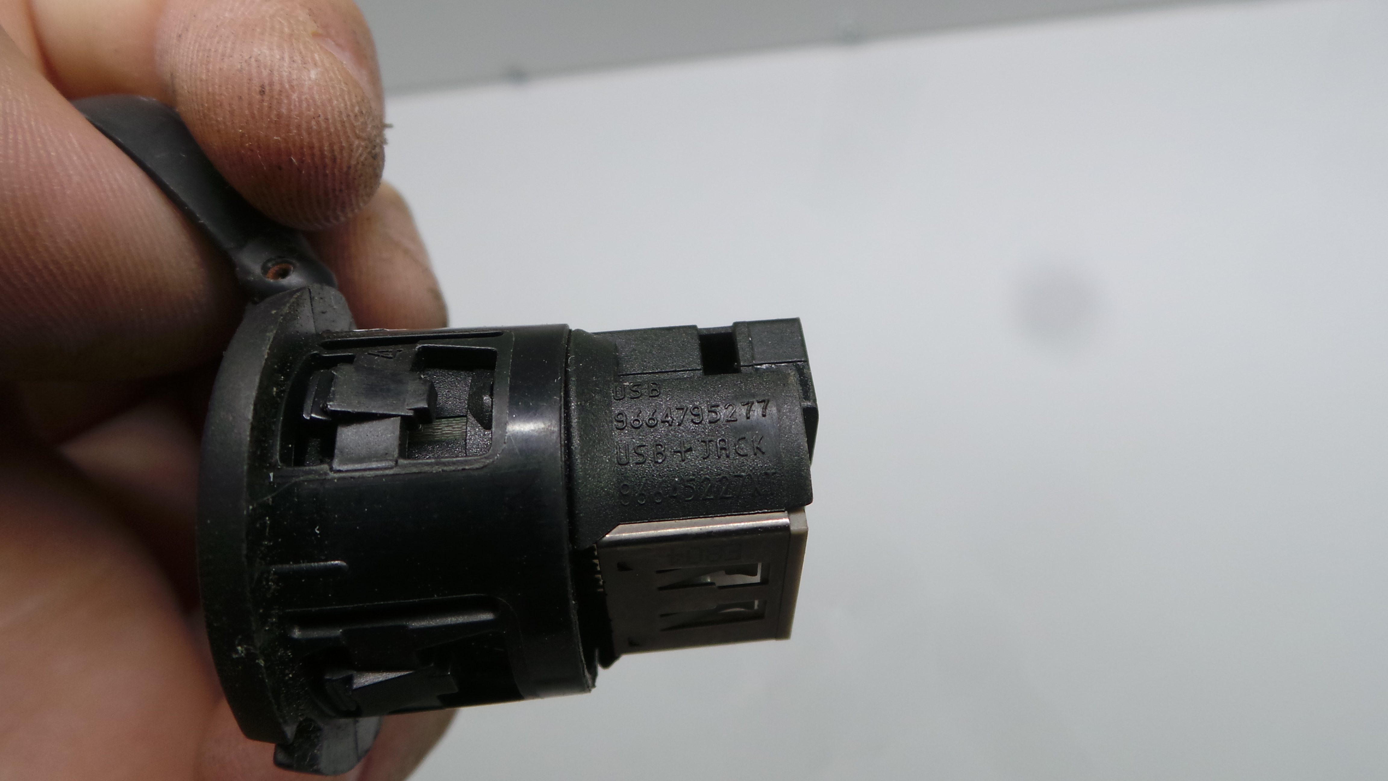 Acessórios para auto rádios 96645227XT - CITROËN C3 II (SC_)-36763047