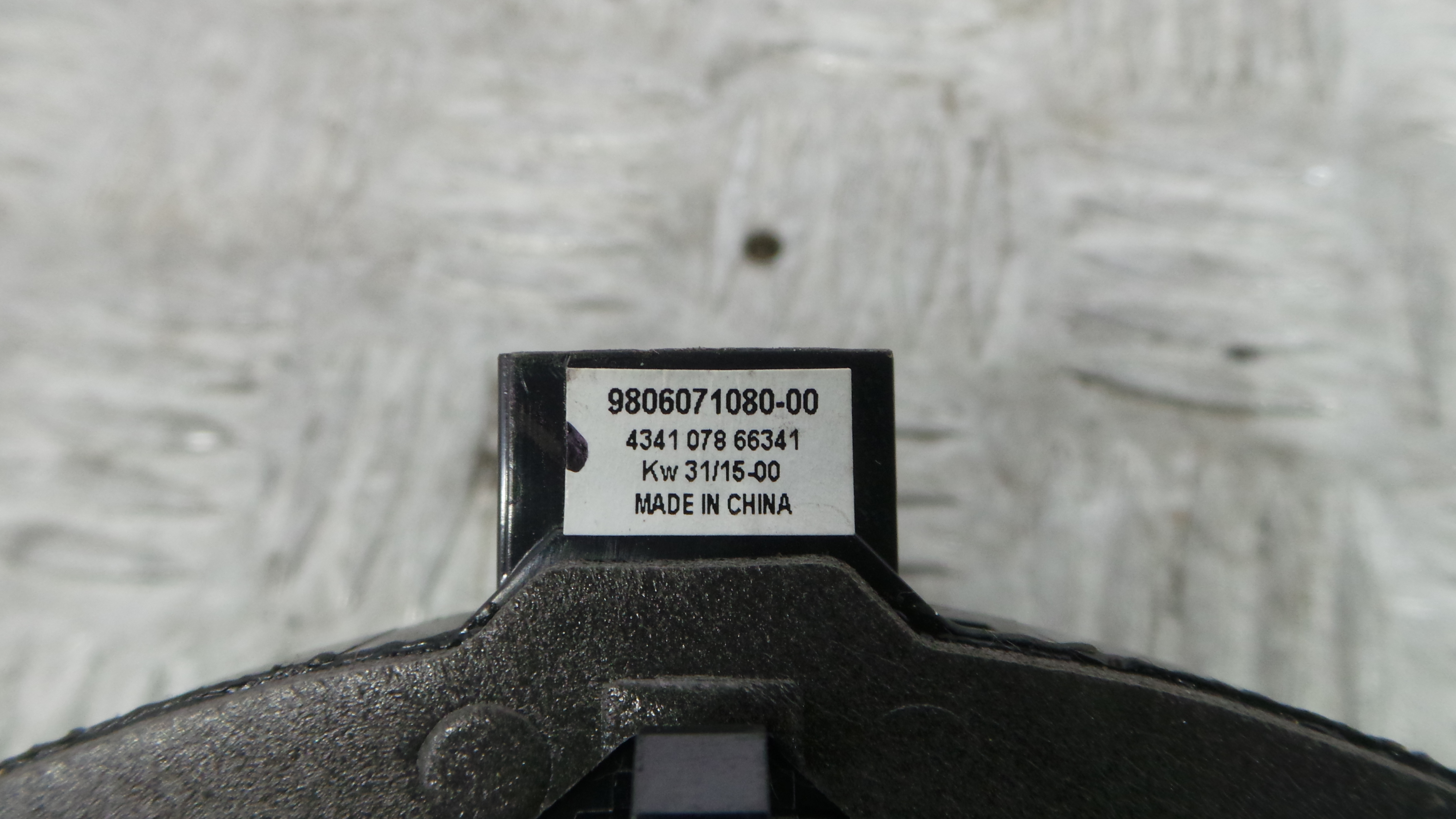 Colunas de Som  9806071080 - CITROËN C4 CACTUS-36766113