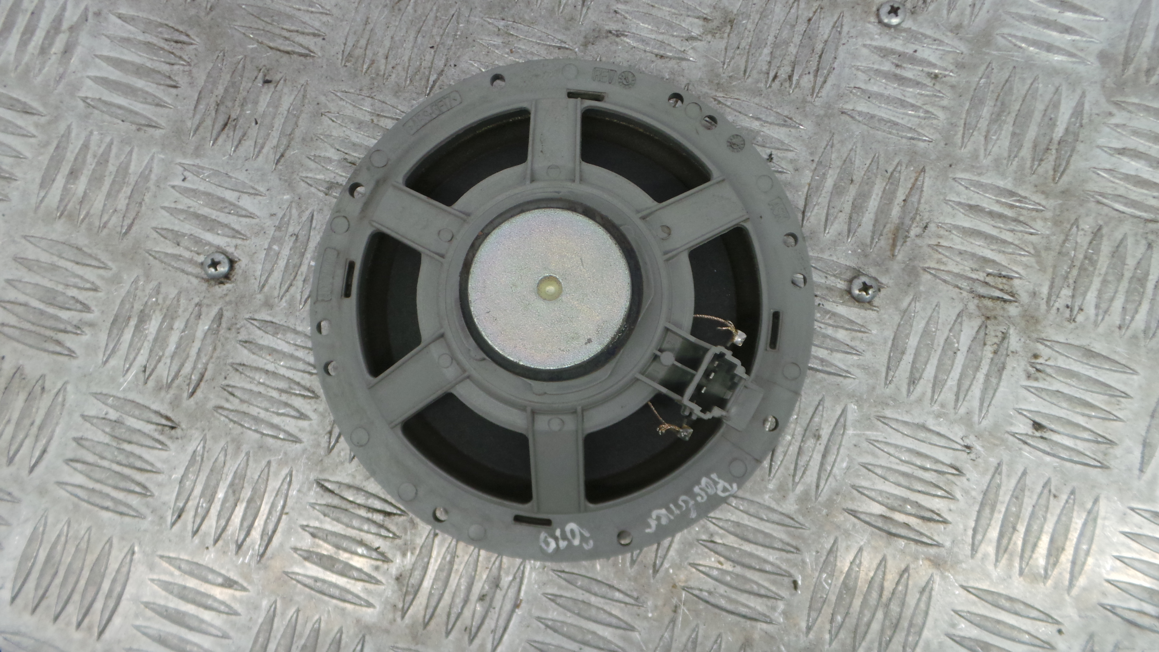 Colunas de Som - PEUGEOT PARTNER Caixa/monovolume-36766144