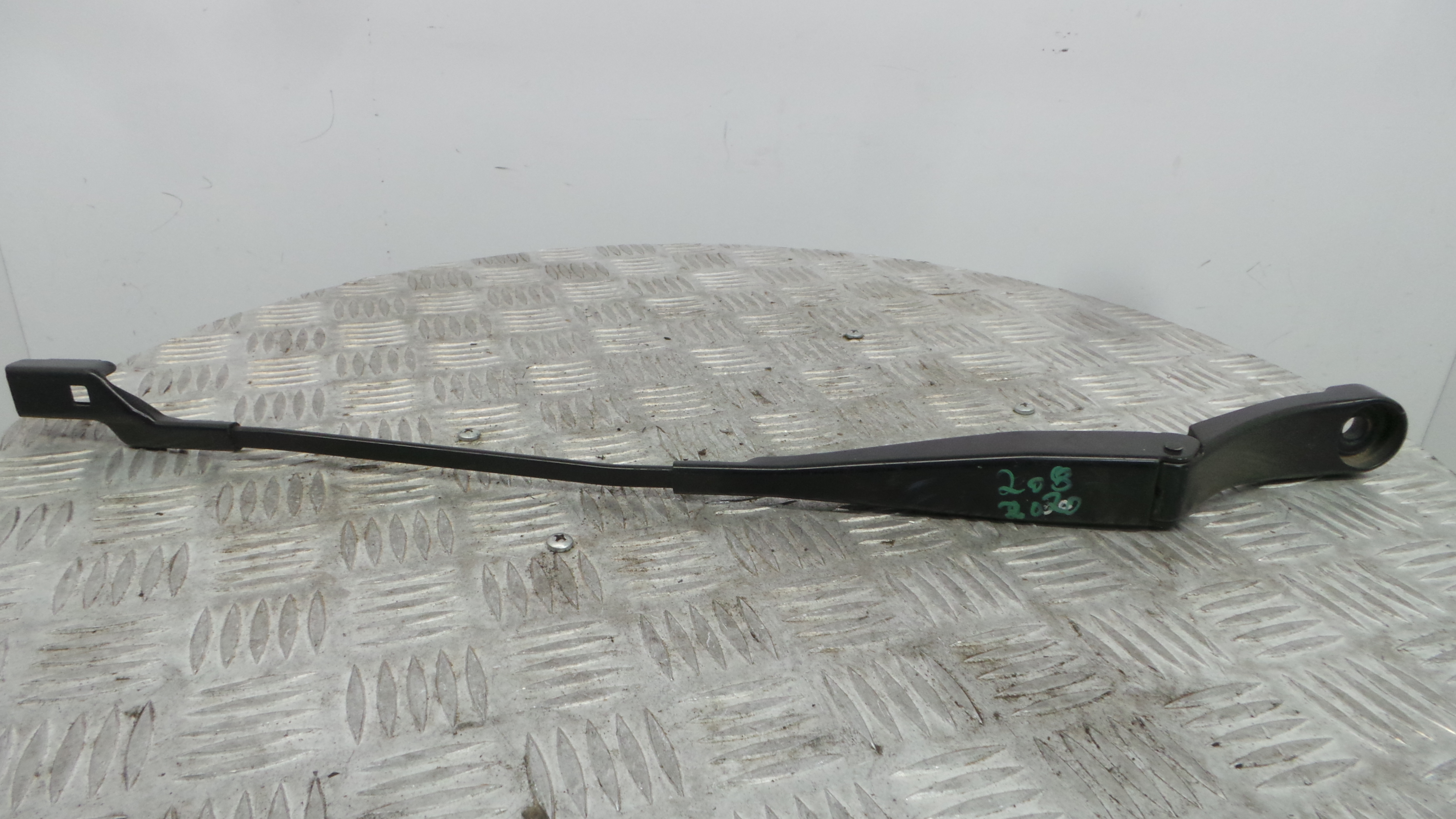 Braço Do Limpa-vidros 9677256280 - PEUGEOT 208 II (UB_, UP_, UW_, UJ_)-36766244 Braço Do Limpa-vidros 9677256280 - PEUGEOT 208 II (UB_, UP_, UW_, UJ_)-36766244