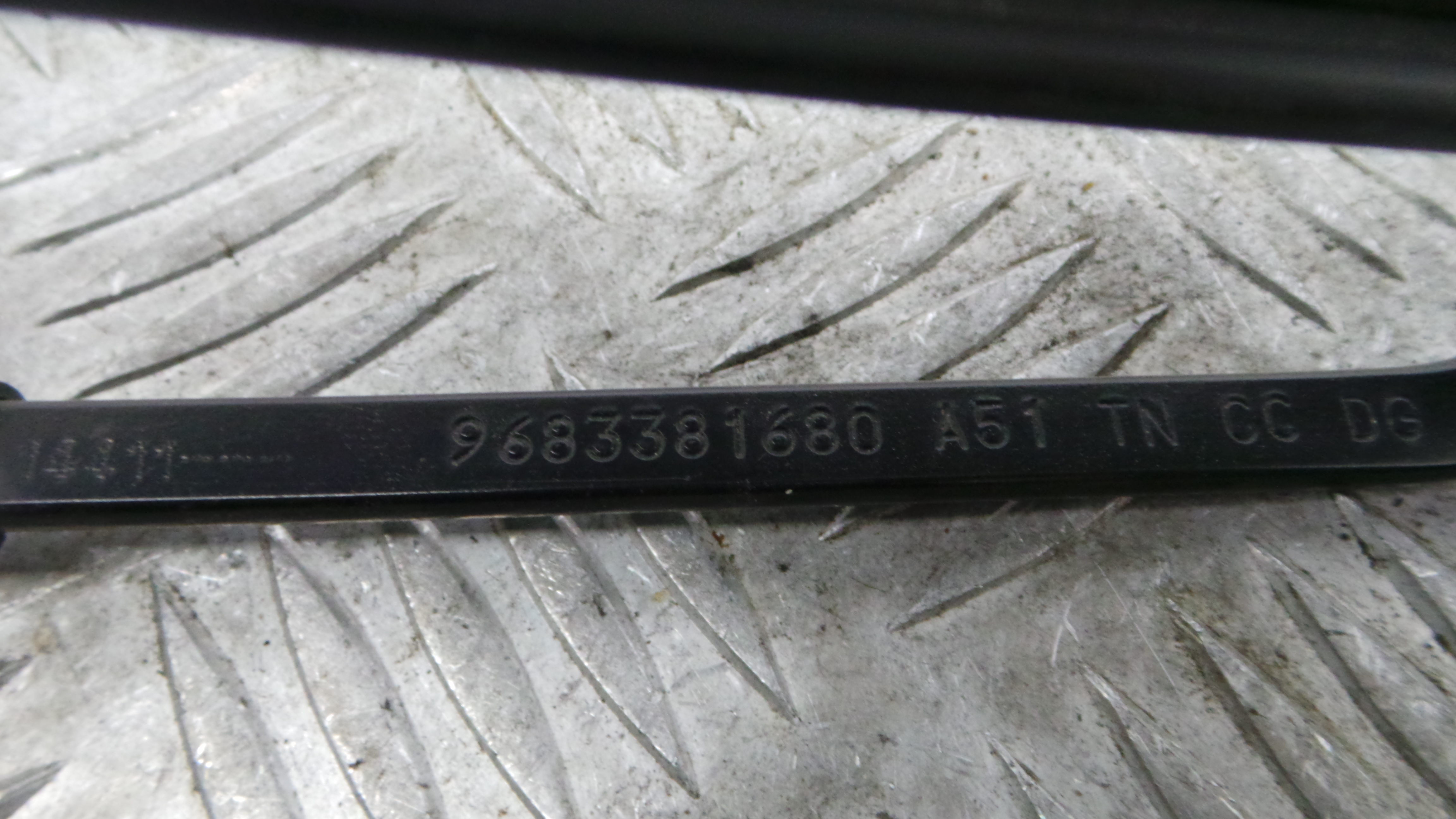 Braço Do Limpa-vidros 9683381680 - CITROËN C3 II (SC_)-36766262