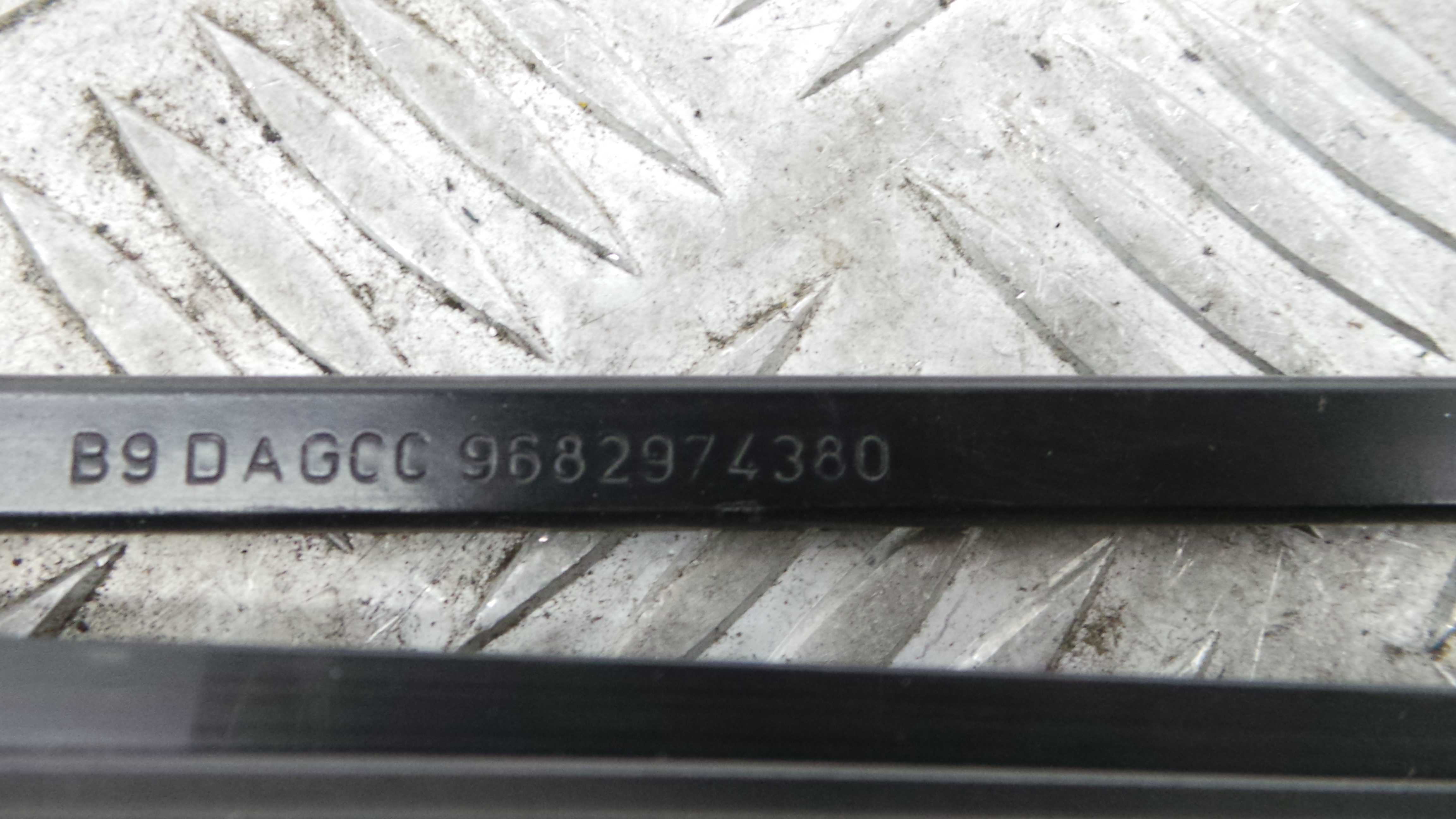 Braço Do Limpa-vidros 9682974380 - CITROËN BERLINGO Caixa/monovolume (B9)-36766265