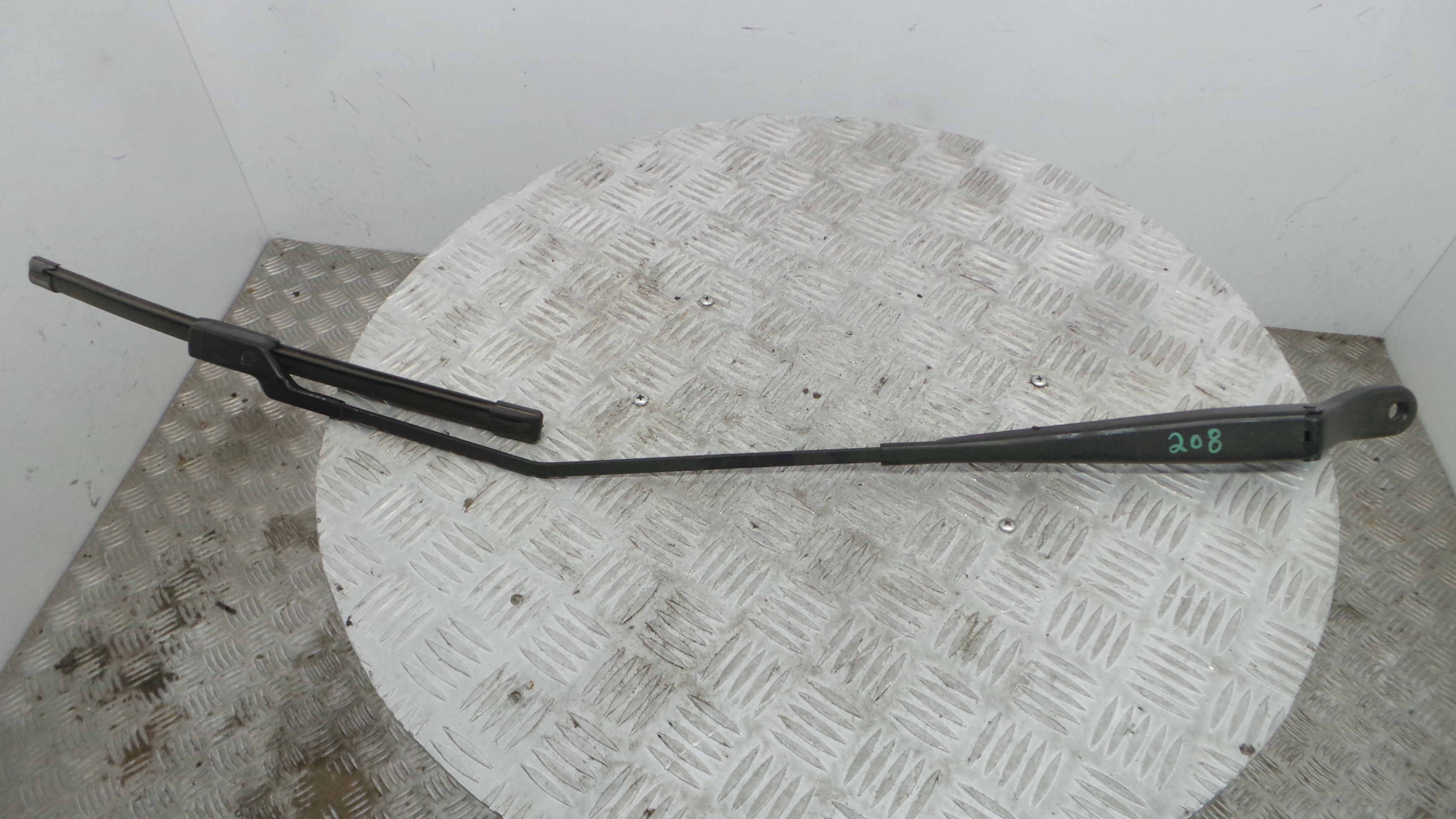 Braço Do Limpa-vidros 9673292080 - PEUGEOT 208 I (CA_, CC_)-36766274 Braço Do Limpa-vidros 9673292080 - PEUGEOT 208 I (CA_, CC_)-36766274