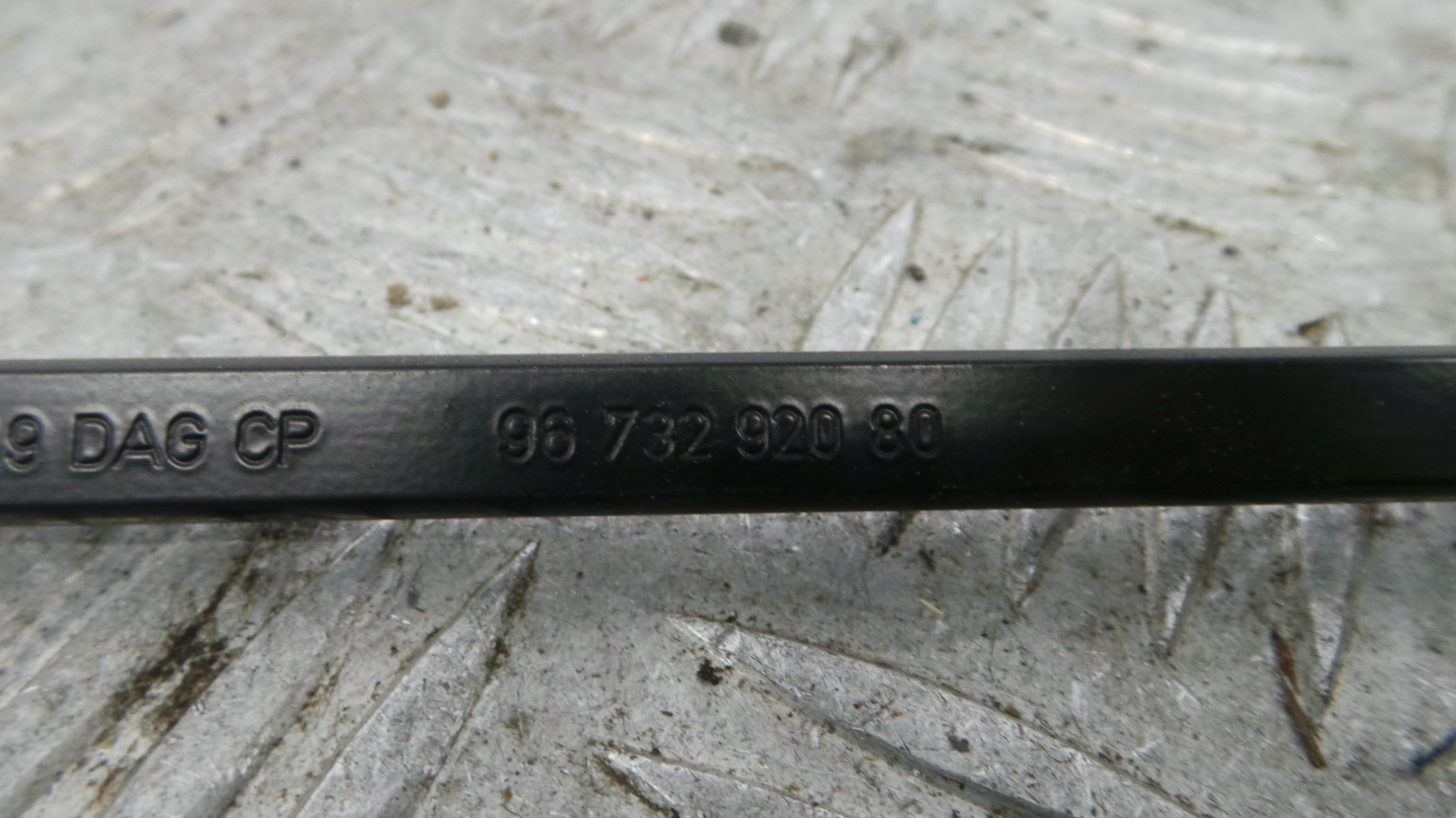 Braço Do Limpa-vidros 9673292080 - CITROËN C3 II (SC_)-36766277