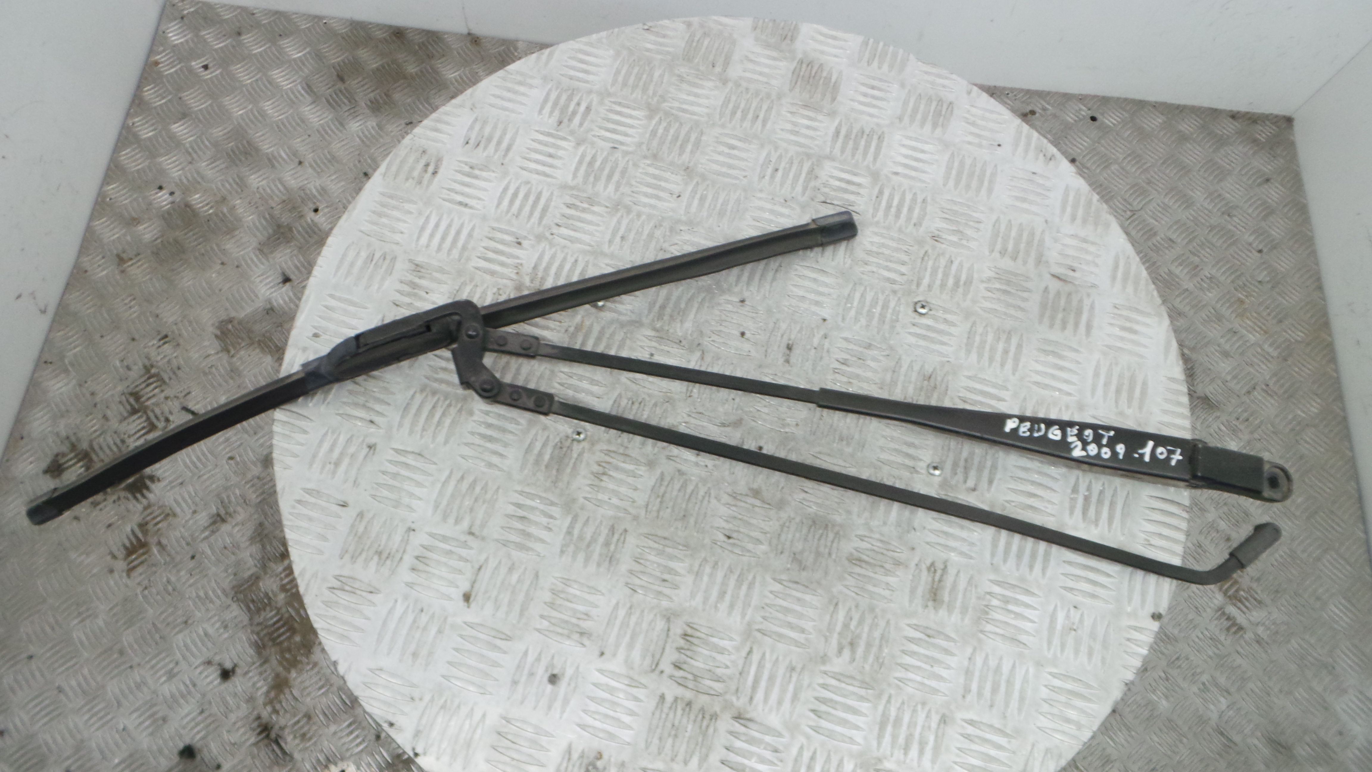 Braço Do Limpa-vidros 6405V2 - PEUGEOT 107 (PM_, PN_)-36766292 Braço Do Limpa-vidros 6405V2 - PEUGEOT 107 (PM_, PN_)-36766292