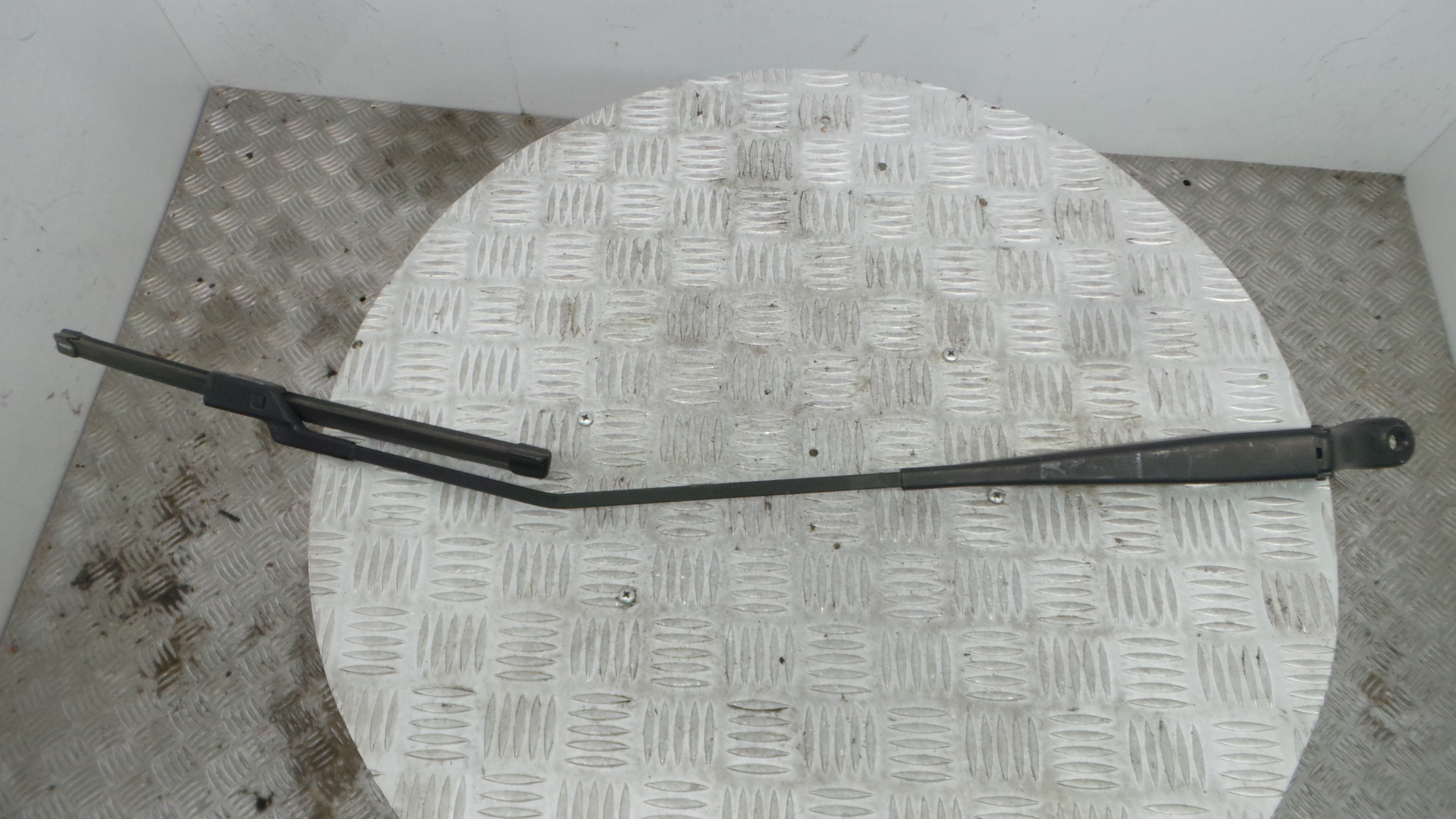 Braço Do Limpa-vidros 9673292080 - PEUGEOT 208 I (CA_, CC_)-36766300 Braço Do Limpa-vidros 9673292080 - PEUGEOT 208 I (CA_, CC_)-36766300