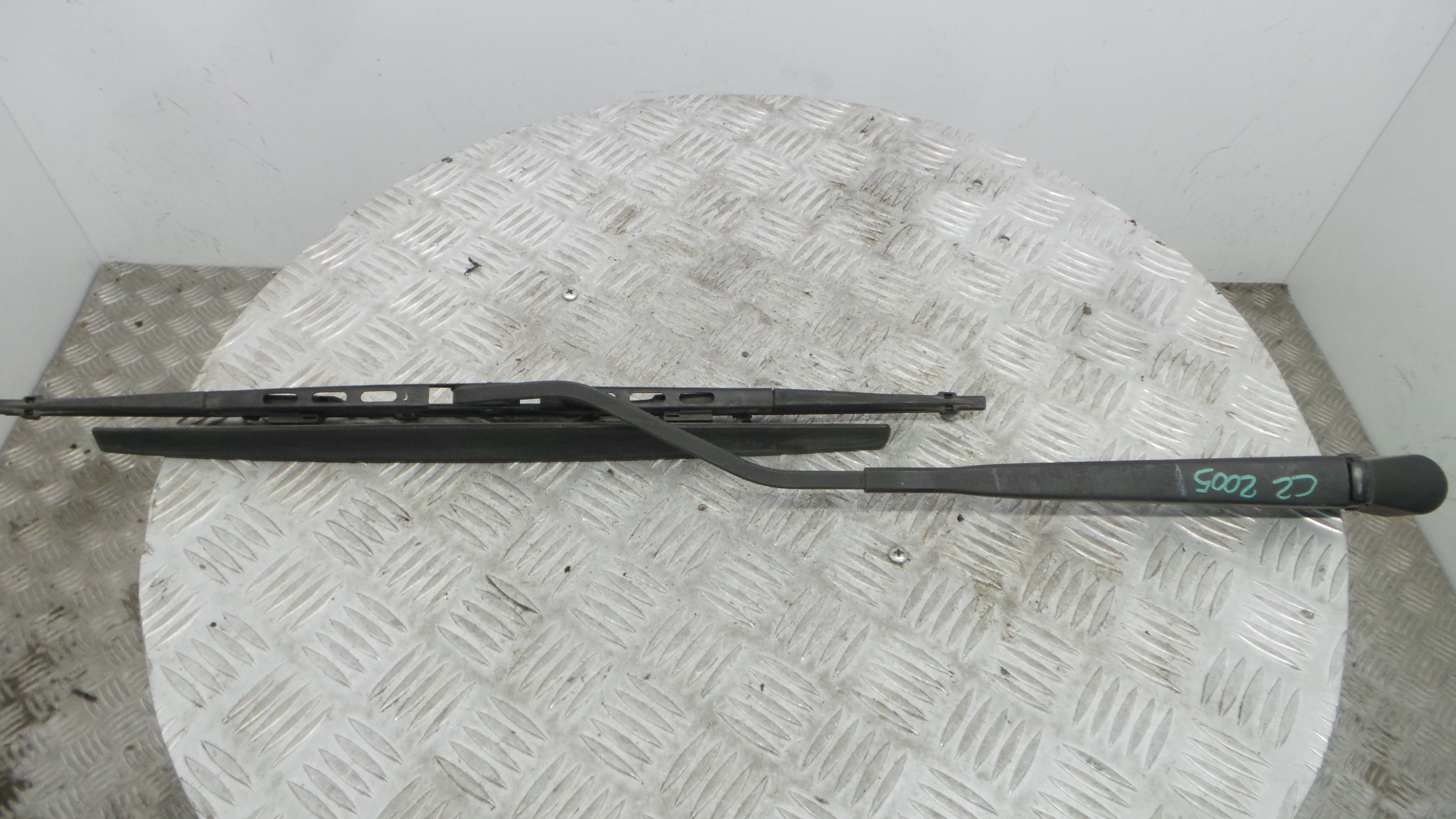 Braço Do Limpa-vidros A6DGCC - CITROËN C2 (JM_)-36772287 Braço Do Limpa-vidros A6DGCC - CITROËN C2 (JM_)-36772287