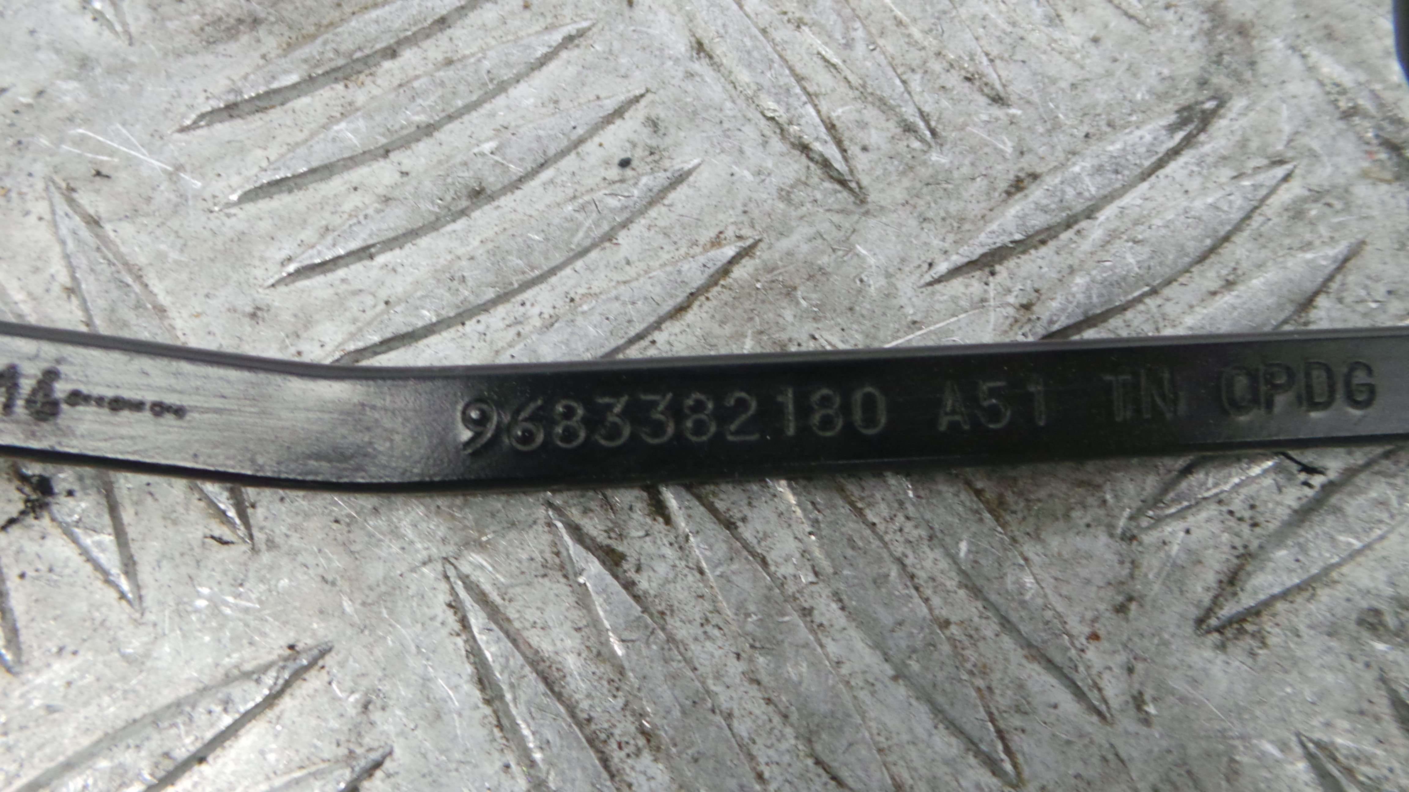 Braço Do Limpa-vidros 9683382180 - CITROËN C3 II (SC_)-36772299