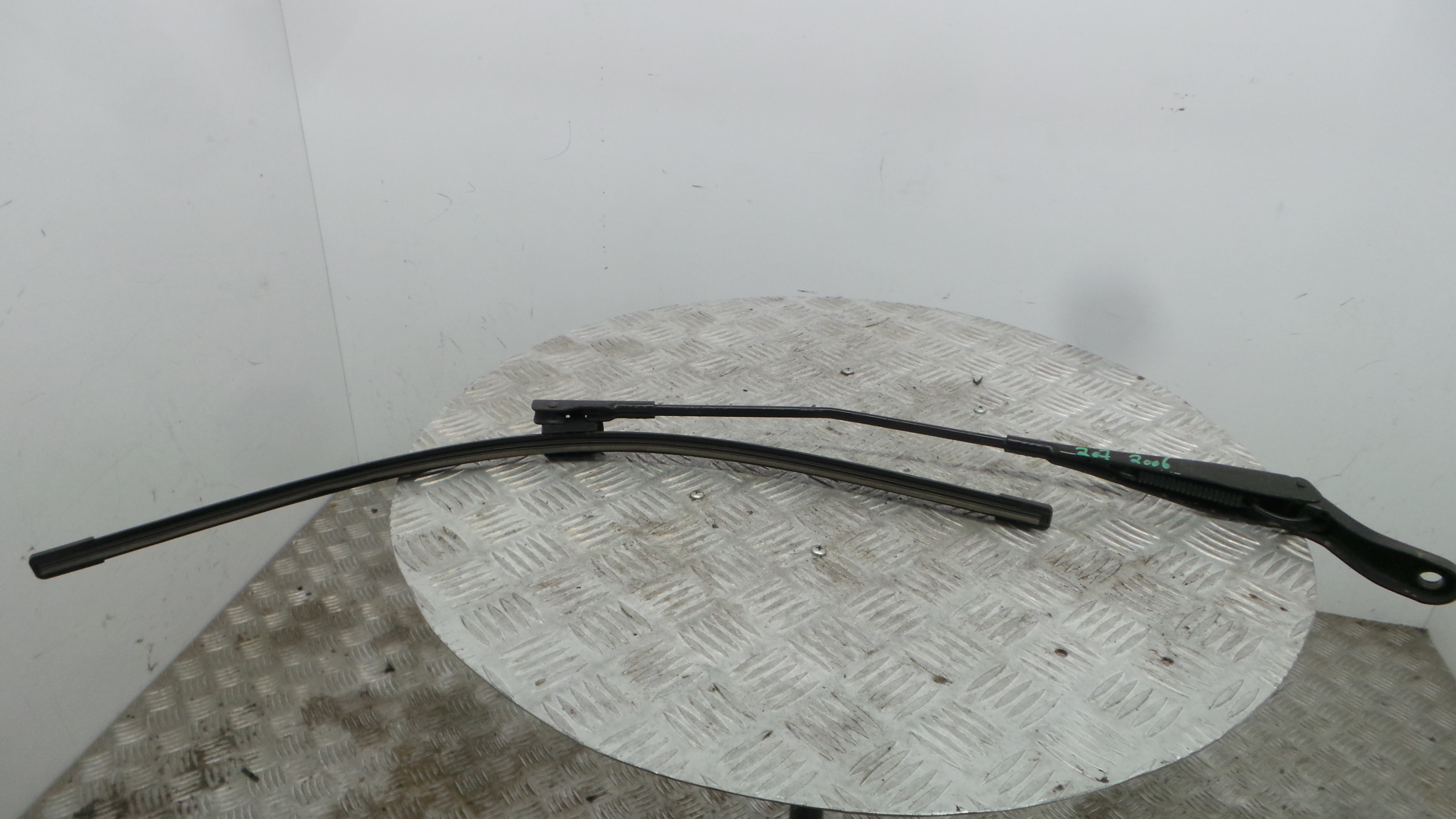 Braço Do Limpa-vidros A7DAGCC - PEUGEOT 207 (WA_, WC_), 207/207+ (WA_, WC_)-36772302