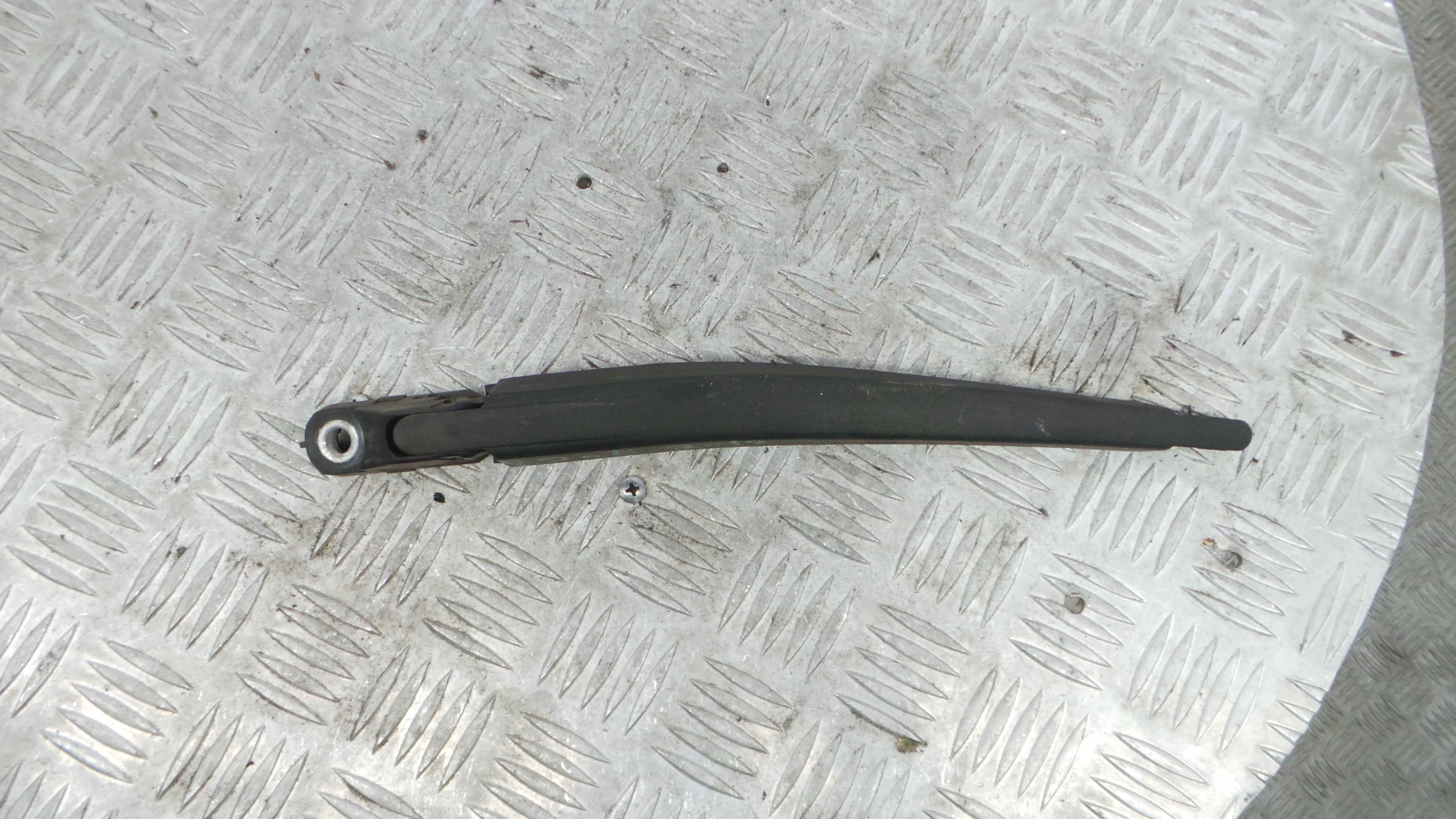 Braço Traseiro Para Brisas 9673234180 - PEUGEOT 208 I (CA_, CC_)-36772319